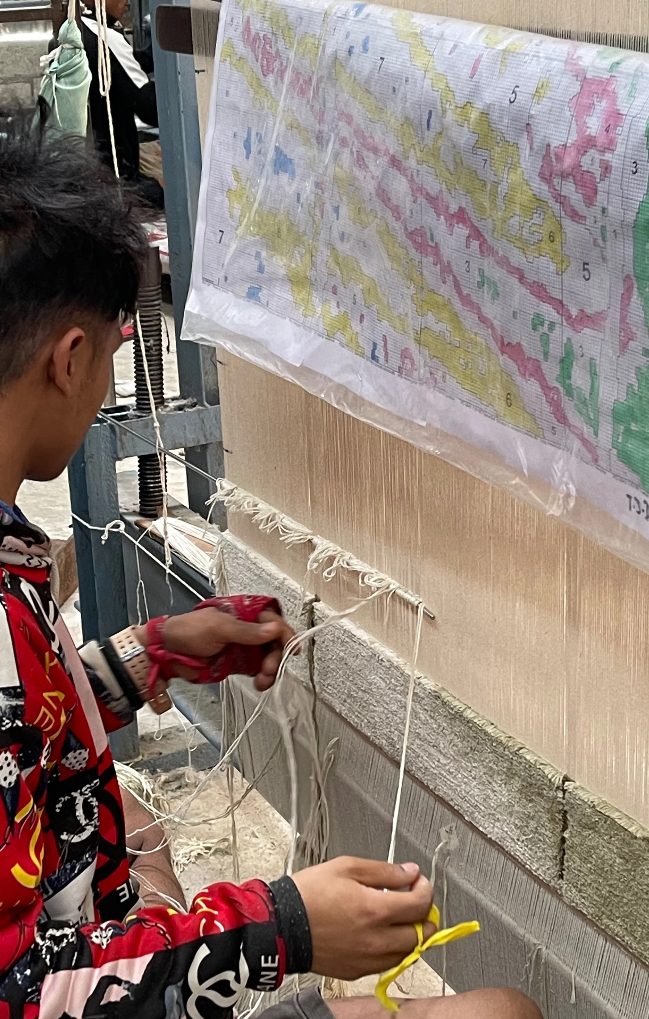 Production hand knotting3.jpg