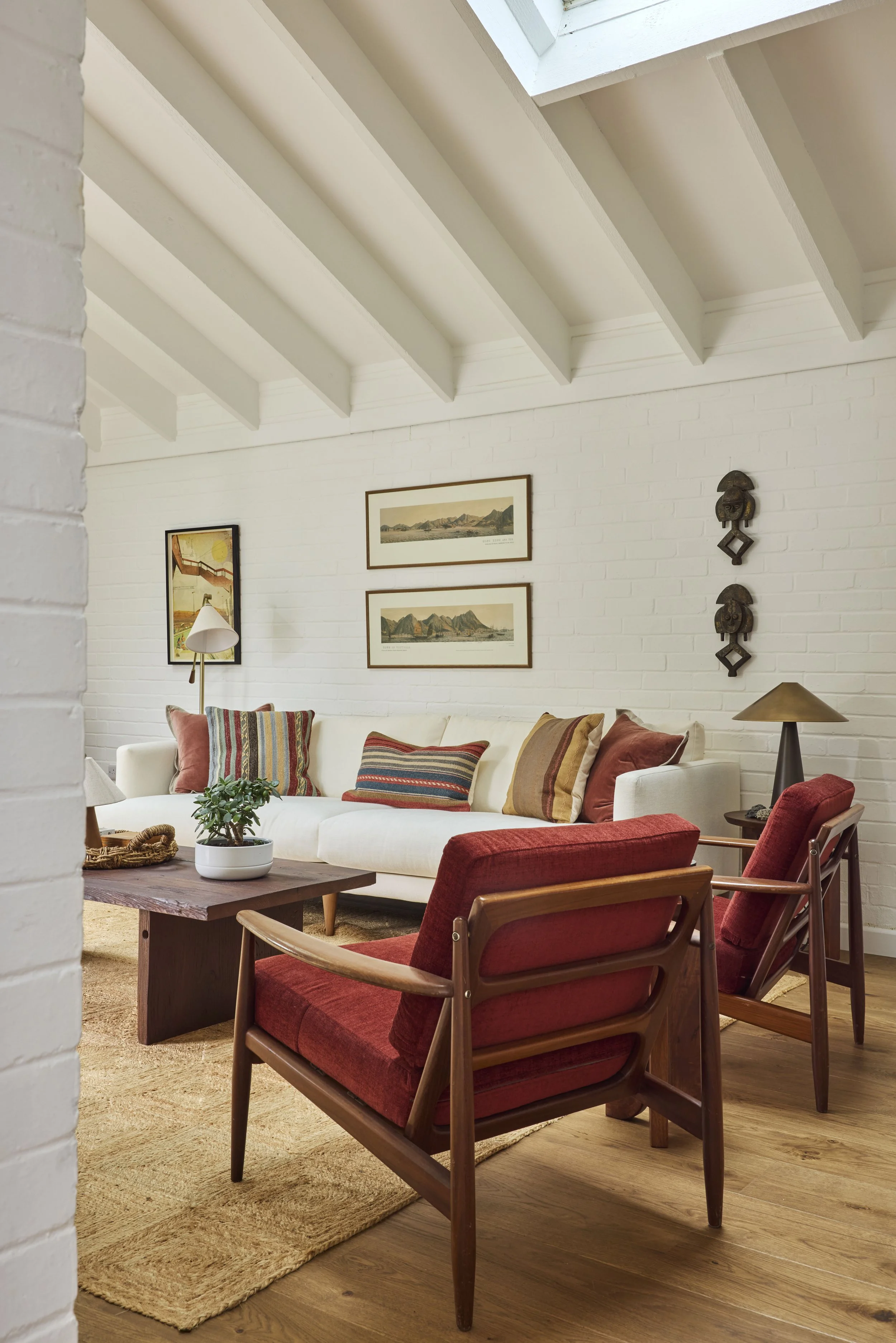 Jo_Miller_Decorbuddi_1930s_Renovation_Bedroom_Kasia_Fiszer_Photography_37.jpg