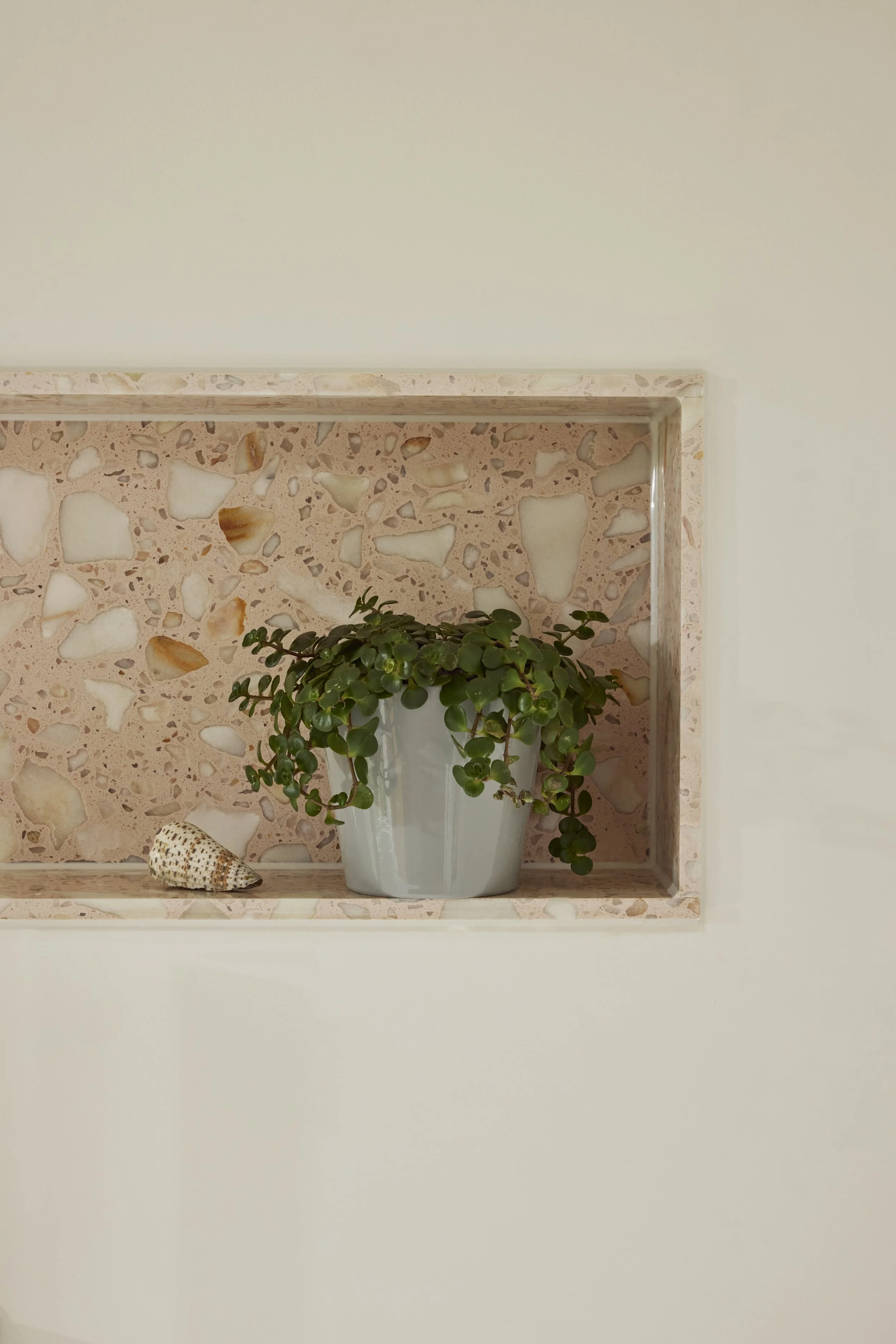 Jo_Miller_Decorbuddi_1930s_Renovation_Bedroom_Kasia_Fiszer_Photography_34.jpg