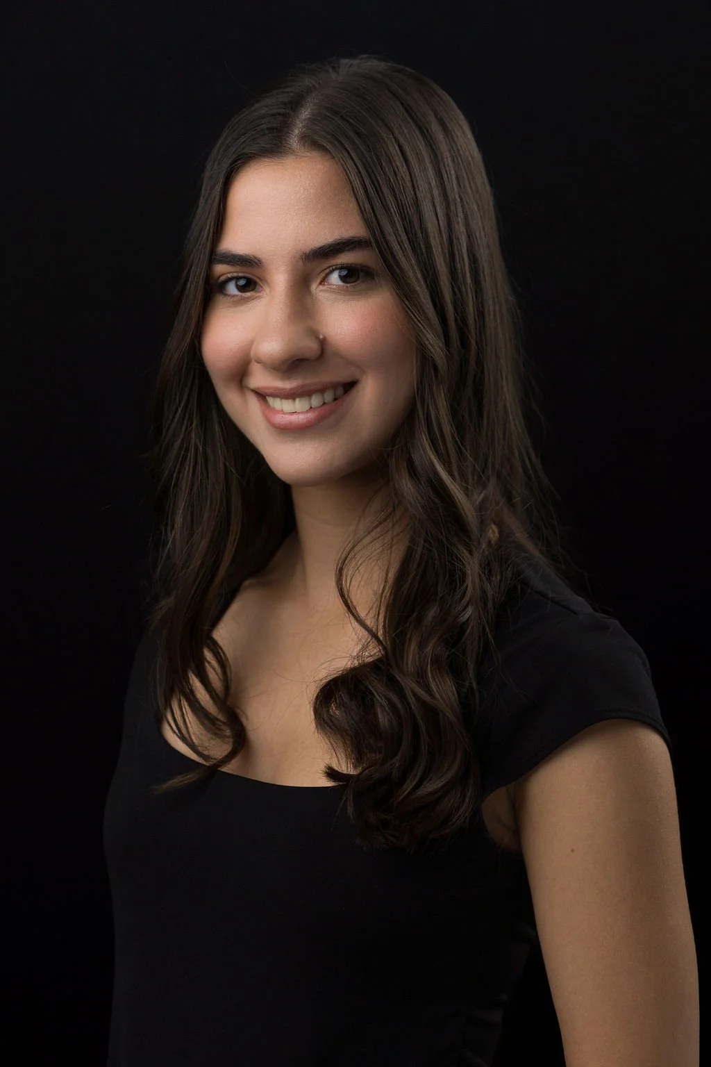 Leana_headshot.jpg