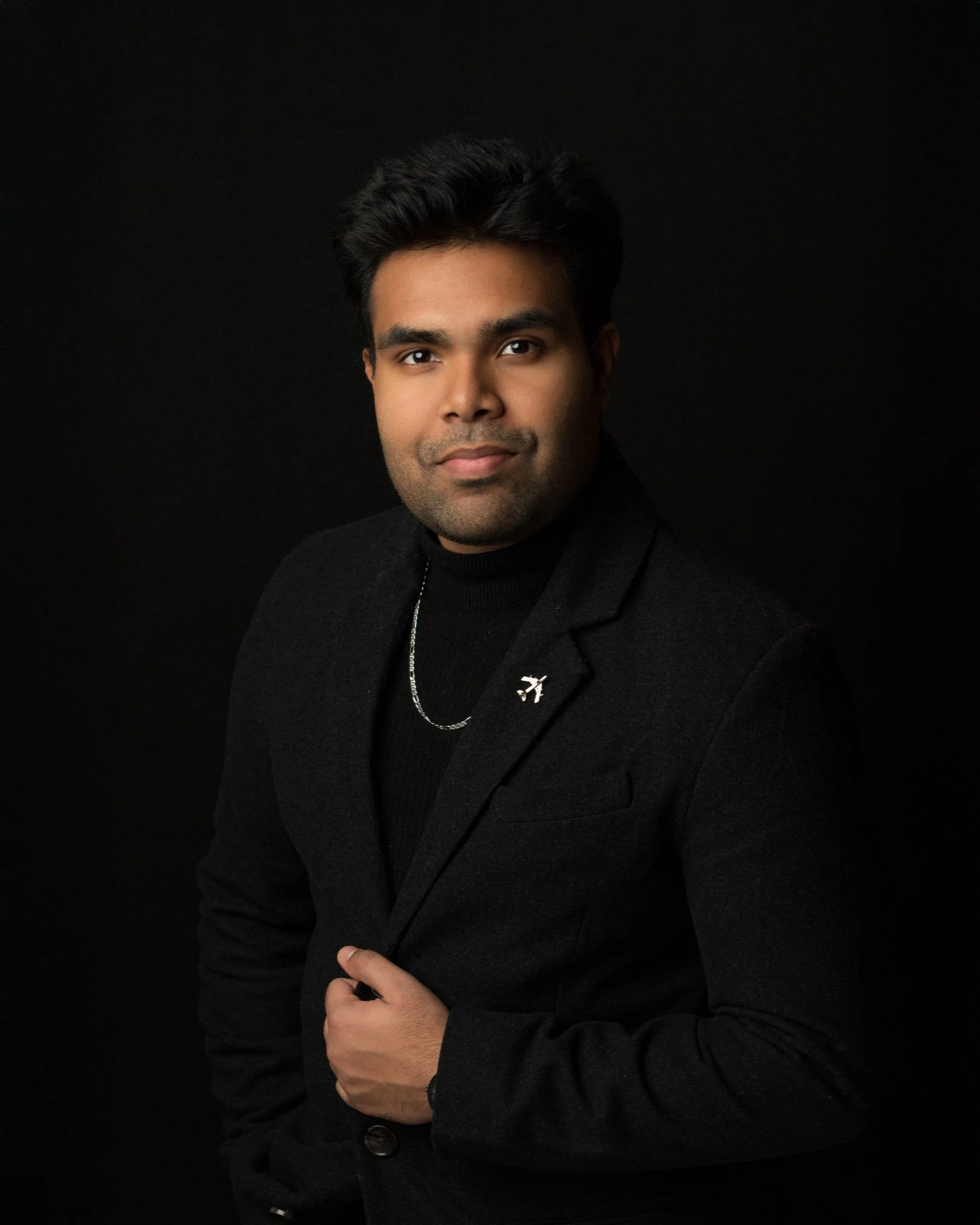 Professional headshot taken in Montreal for LinkedIn profile, captured by SquareLoop.