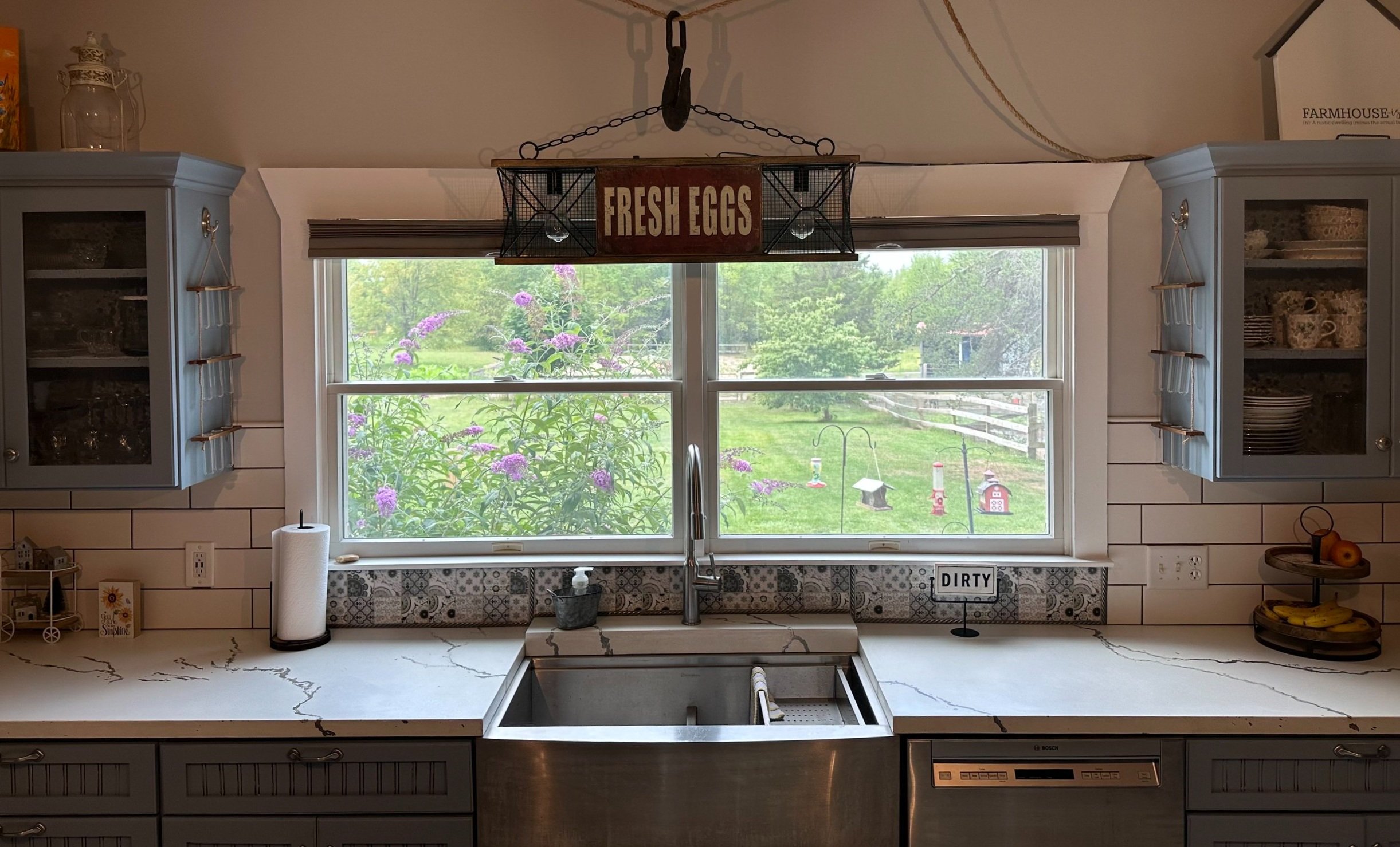 Countertop+-+White+with+Gray+3+%281%29.jpg