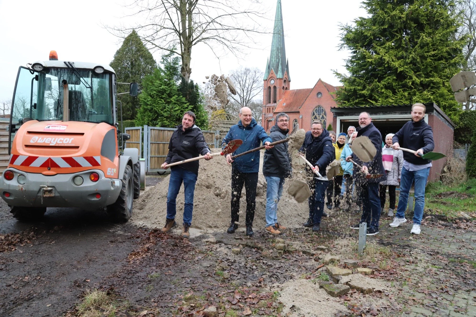 Spatenstich Friedhofskapelle Elisabethfehn