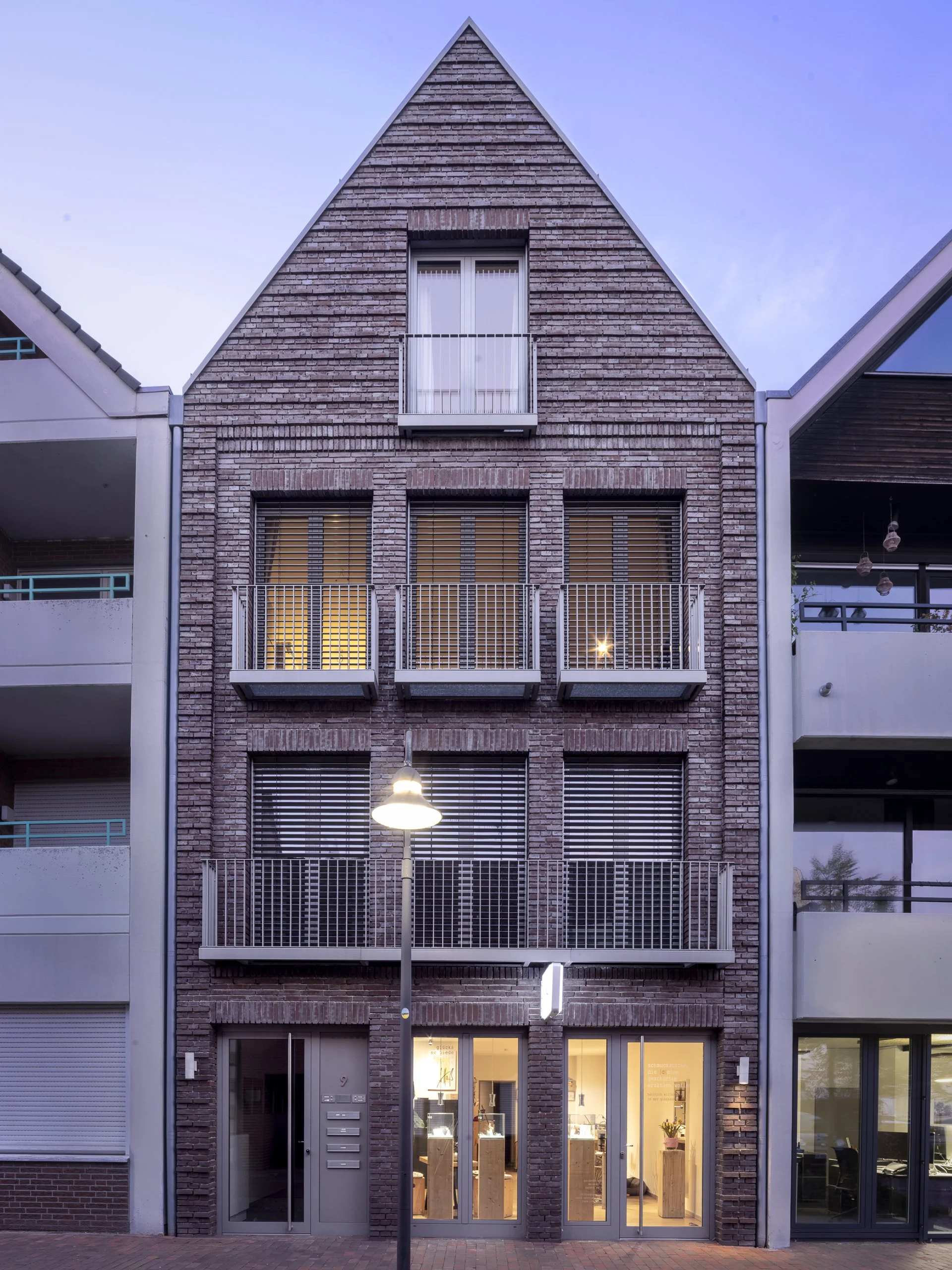 B+B Architekten GmbH : Jerome Gerull - MFH_Kleine_Kirchstraße-web-10.jpg