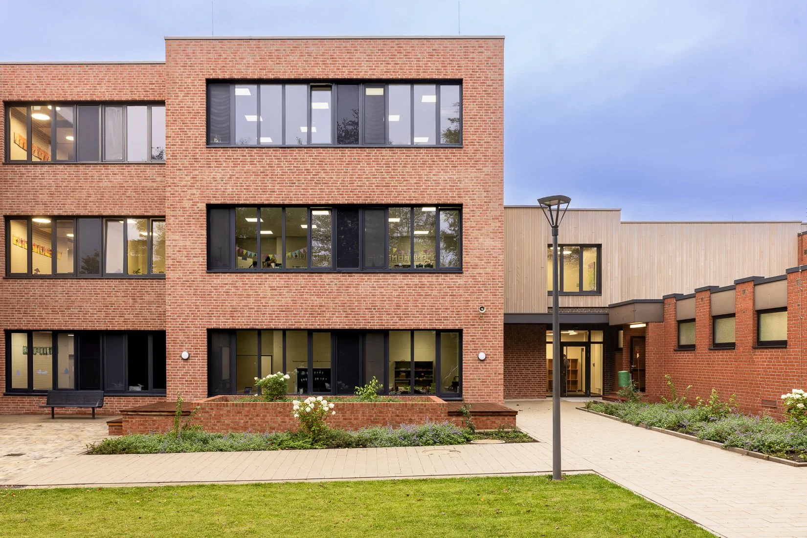 B+B Architekten GmbH : Jerome Gerull - 3 - Marienschule Oythe-14.jpg