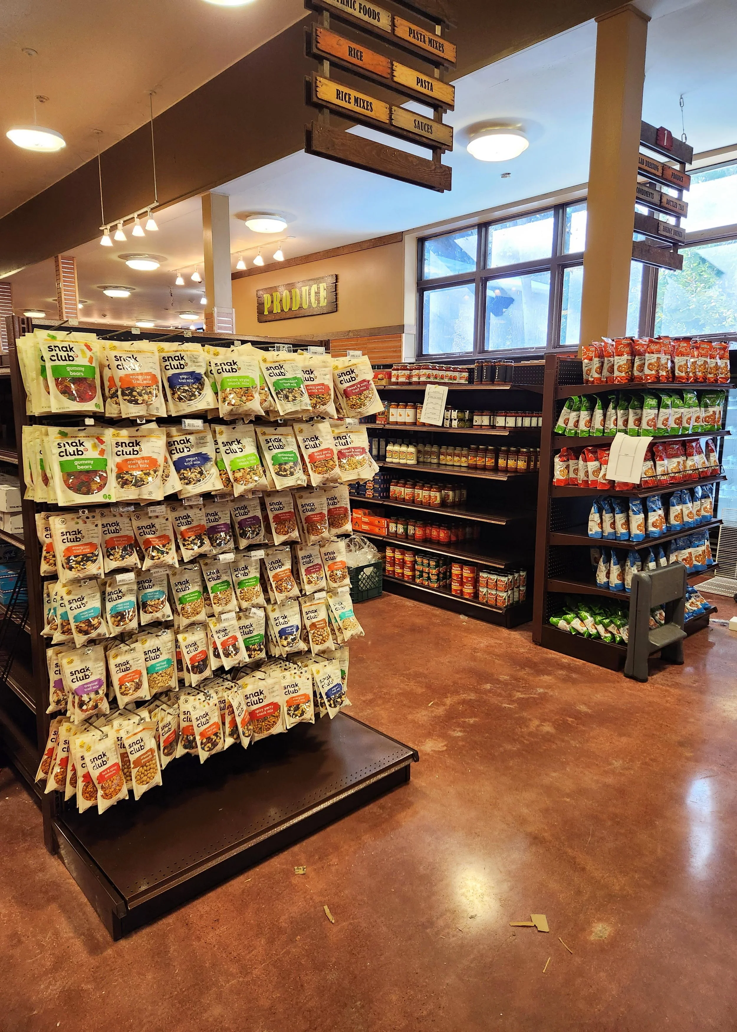Aramark Grocery & Gift Stores — Retail Elements