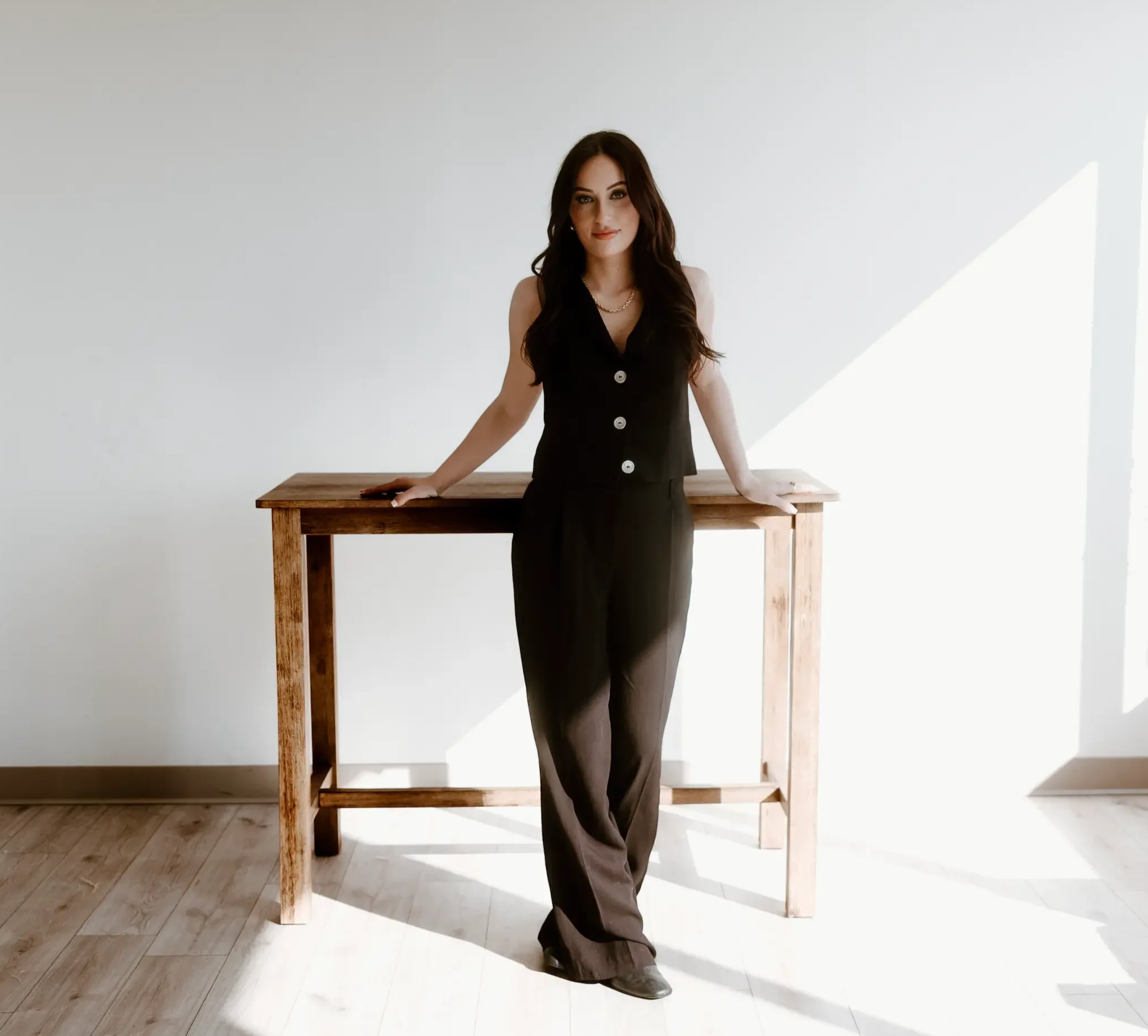 Lash Lifts, Lash extensions, brow  wax, brow lamination, brow tint, bridal makeup , event makeup , professional makeup artistry at Glow Haus in Troy, NY serving the Capital Region NY Clifton Park ny Saratoga Springs ny Albany ny Latham ny