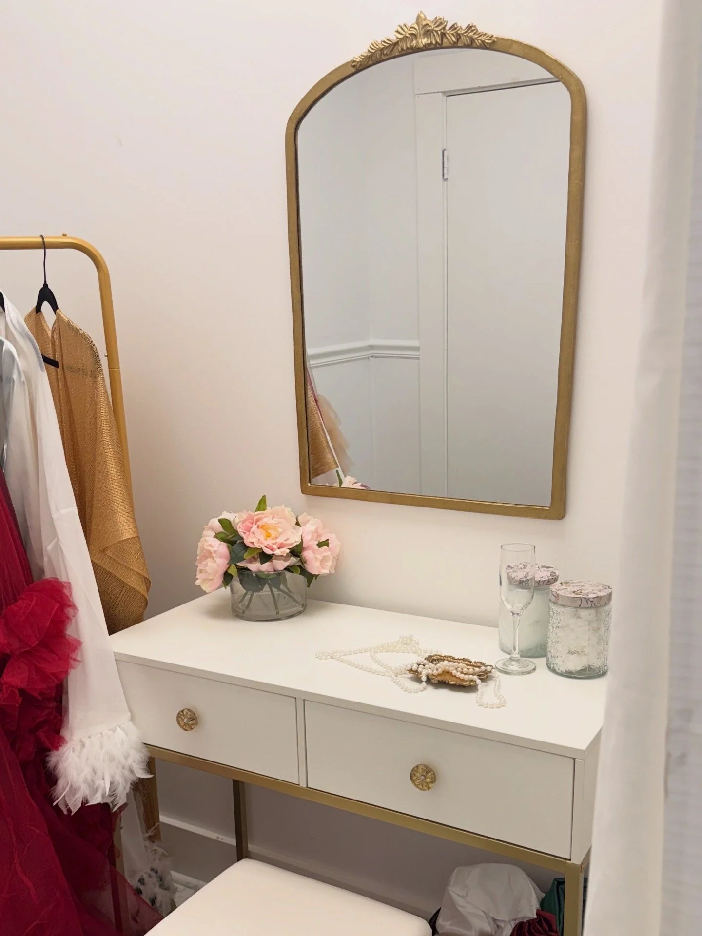 Vintage Vanity photography set boudoir