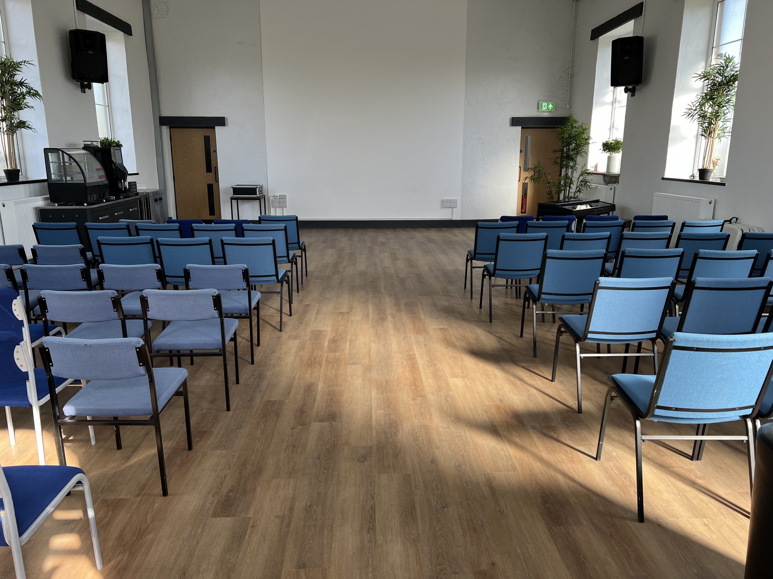 Archebu Neuadd Hebron