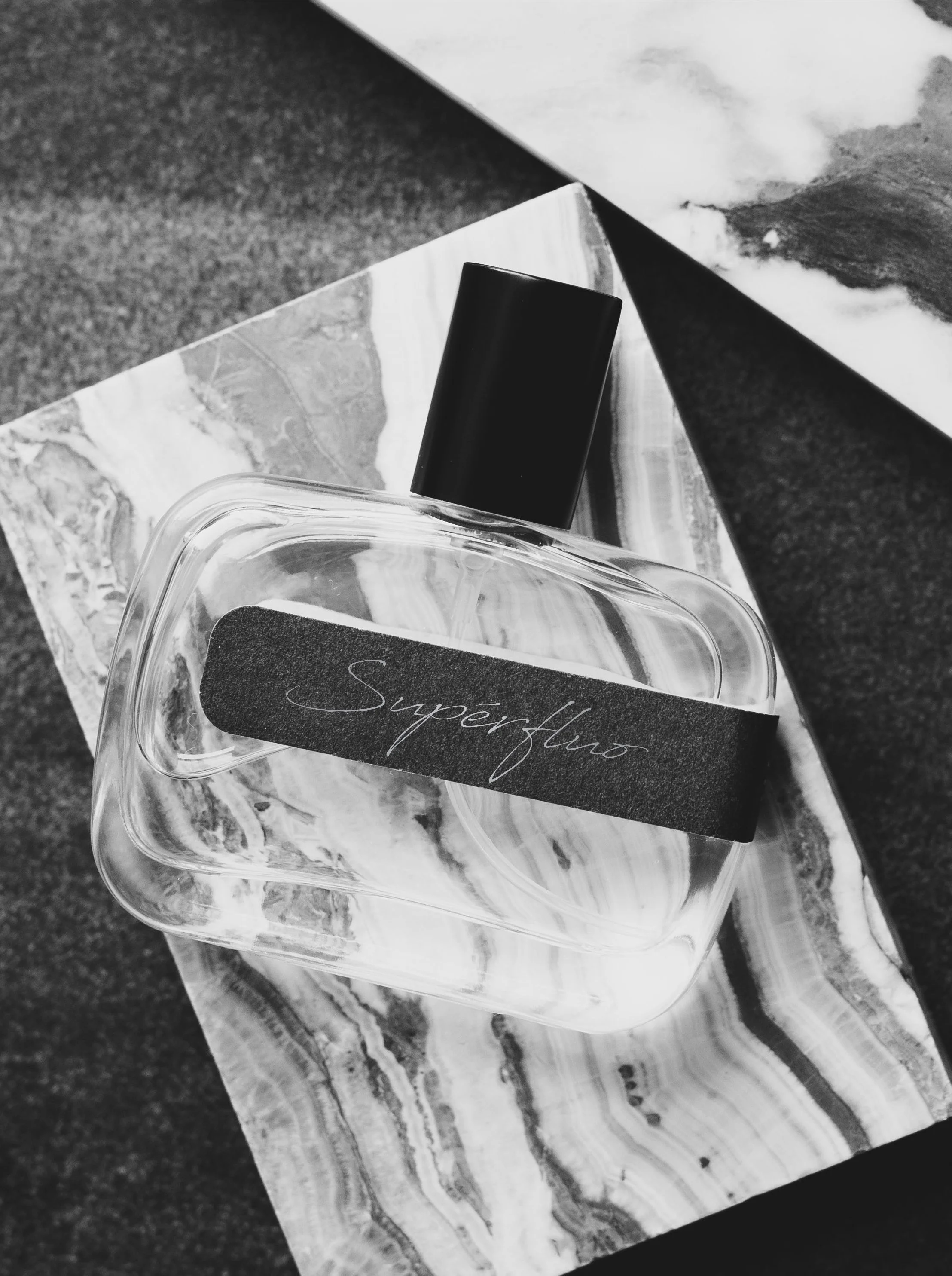 Superfluo by Inverso