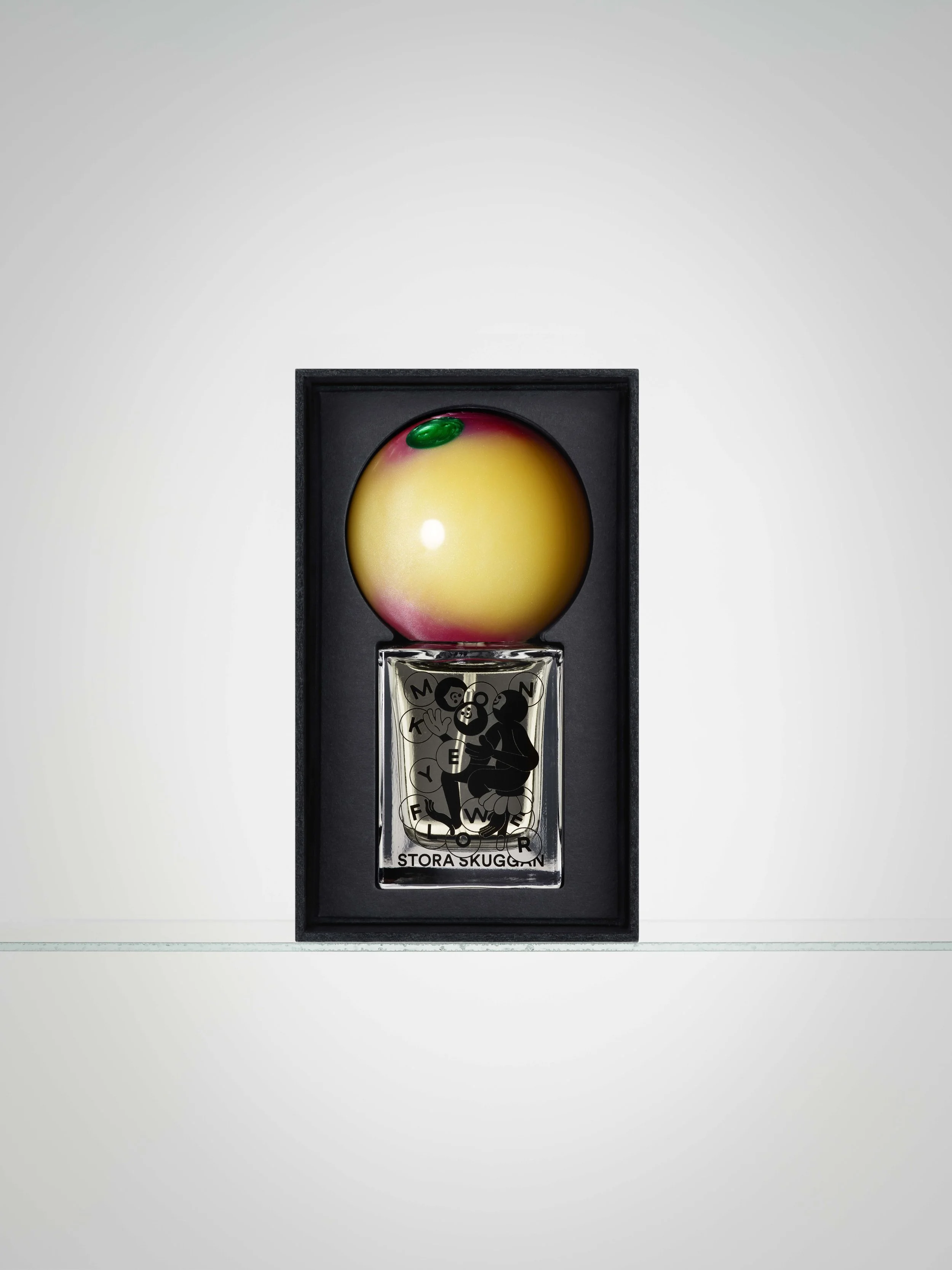 Stora Skuggan_Box_keyhole_no bottle-WITHBOTTLE_MONKEYFLOWER_v2.jpg