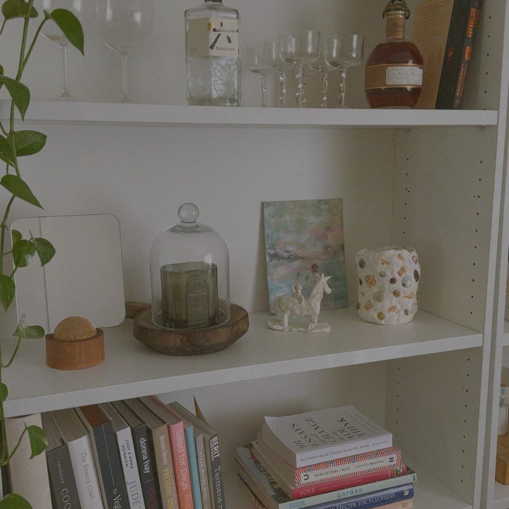 There is something special about styling with pieces that have been with you for years.
Books you&rsquo;ve read, objects you&rsquo;ve found, gifts from people you love - every shelf tells a little story.
It&rsquo;s never about perfection. It&rsquo;s 