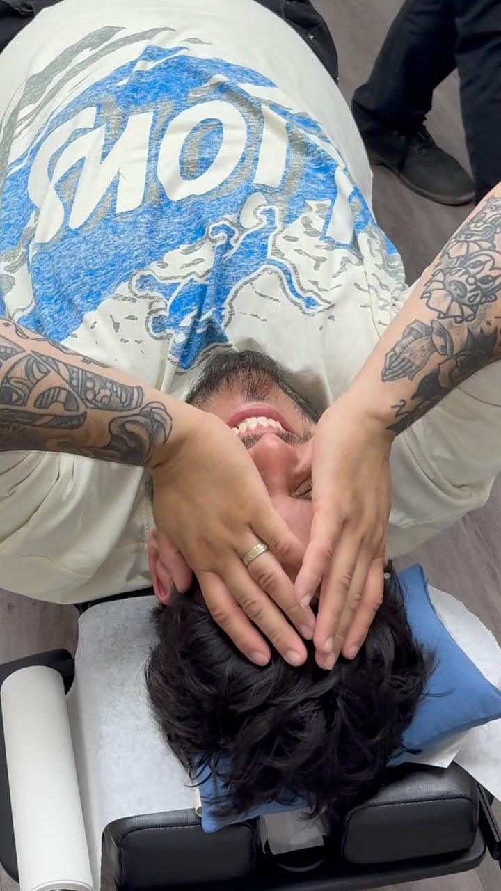 Chiropractic treatment for Kevin #fy #trending #chiropractic