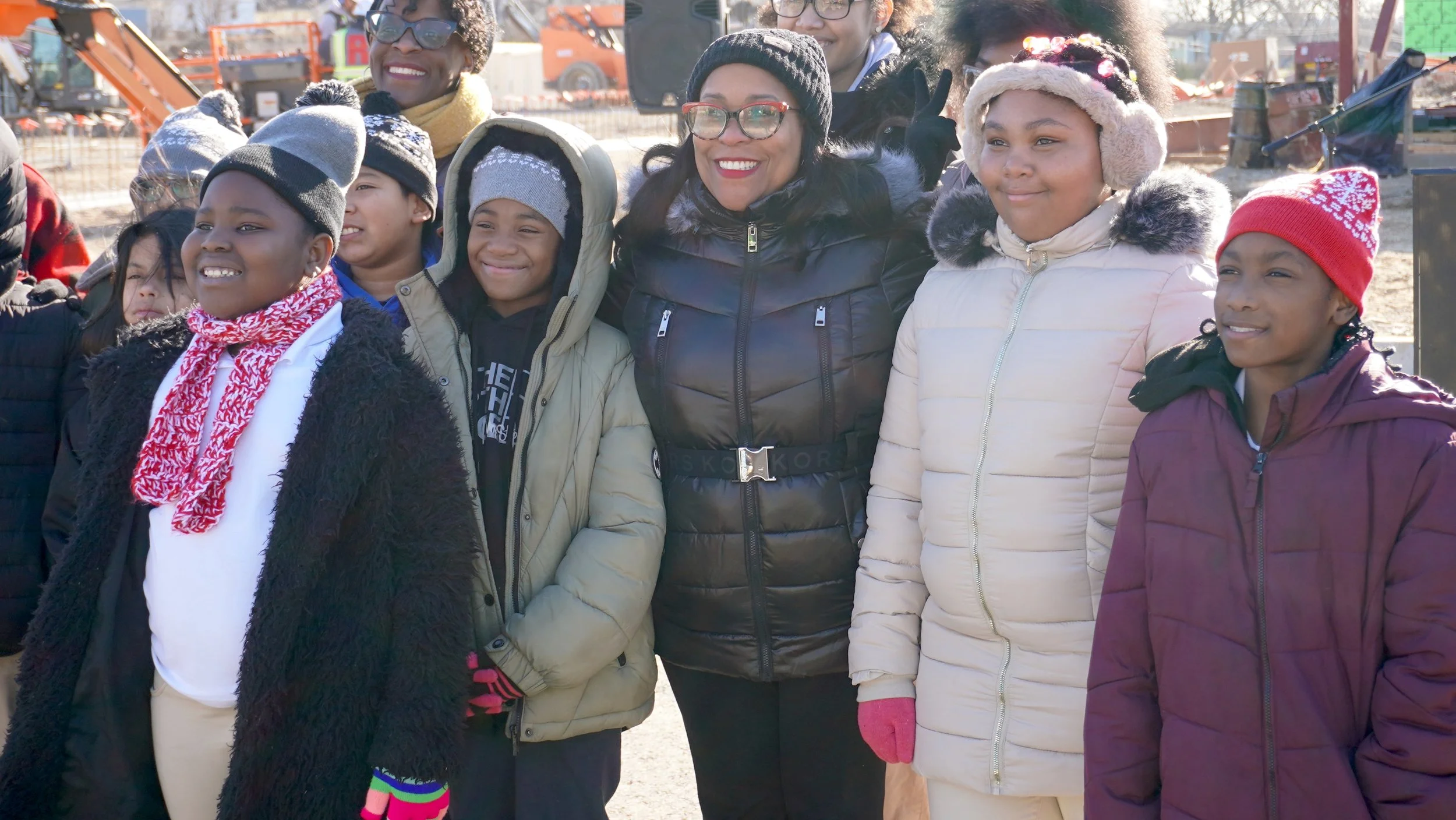 Bond King Empowerment Topping Off Ceremony Pics04785.JPG