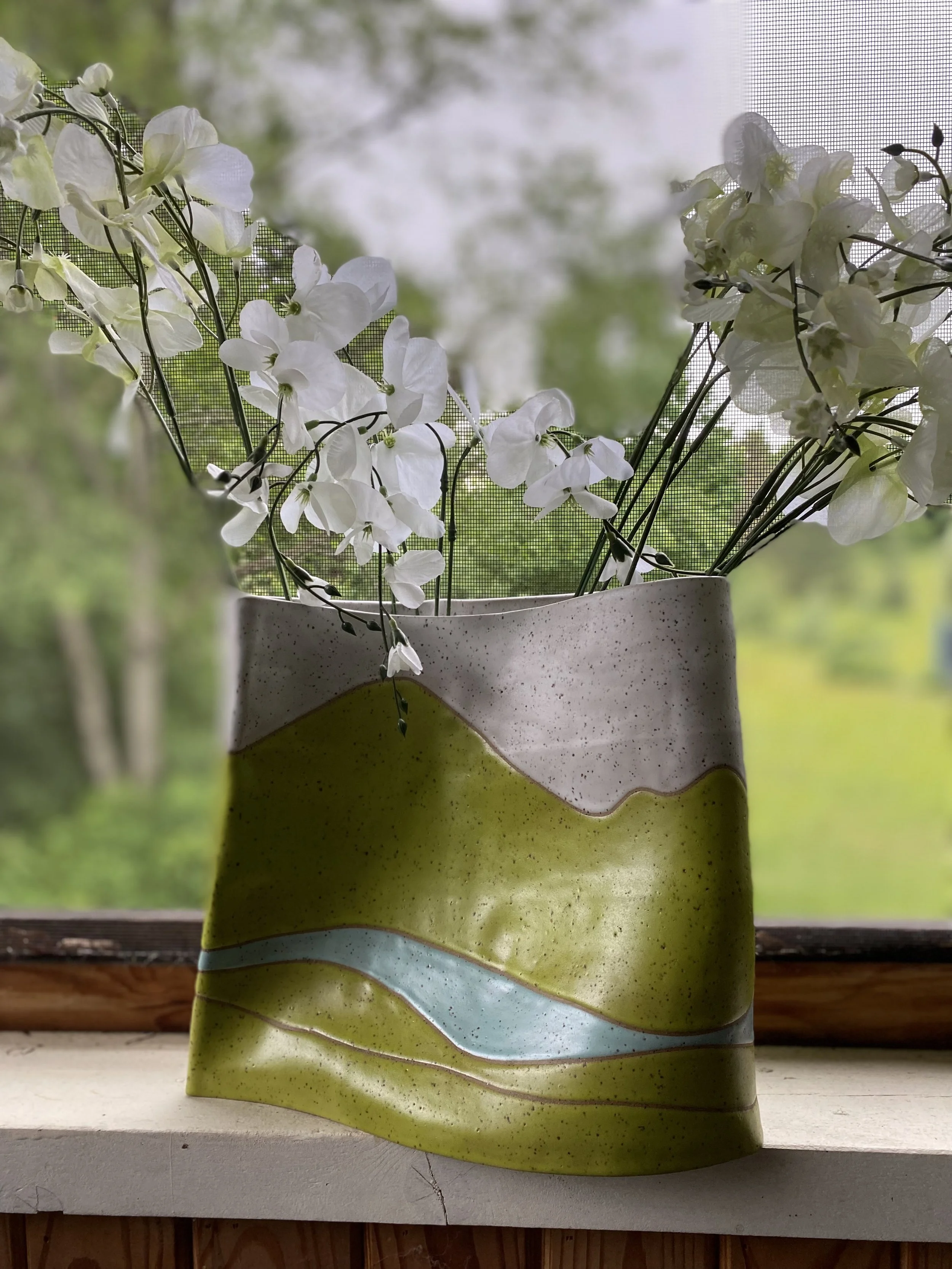 Mountain Vase