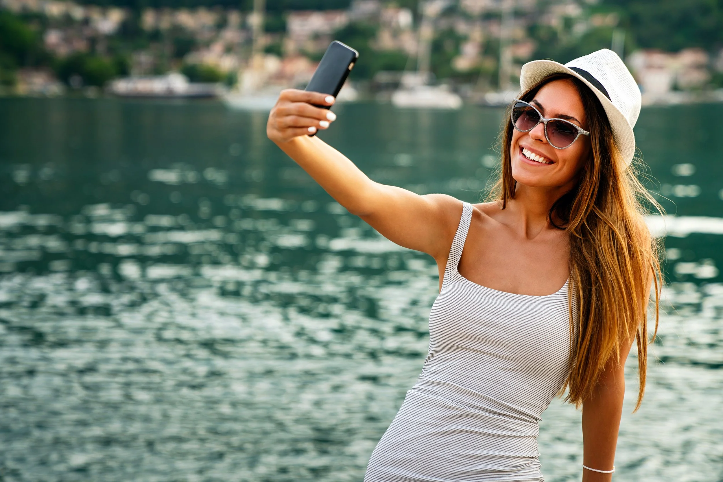 How to Improve Your Smile: Everyday Habits, Professional Care, and Cosmetic Options
