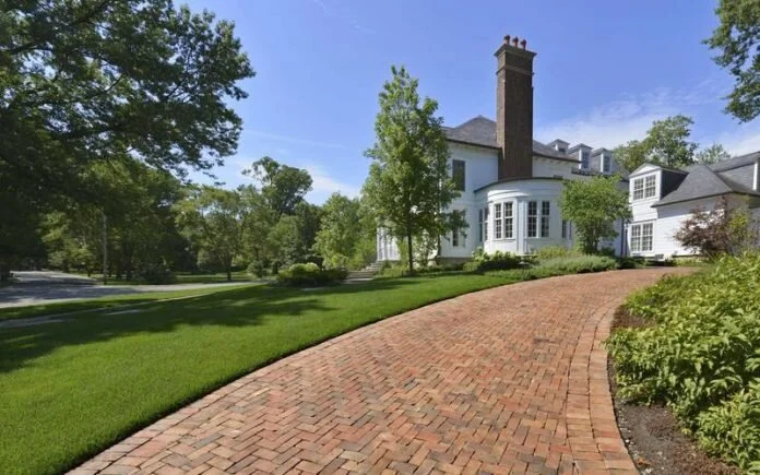 Gorgeous Driveway Pavers Can Take Your Landscape to the Next Level