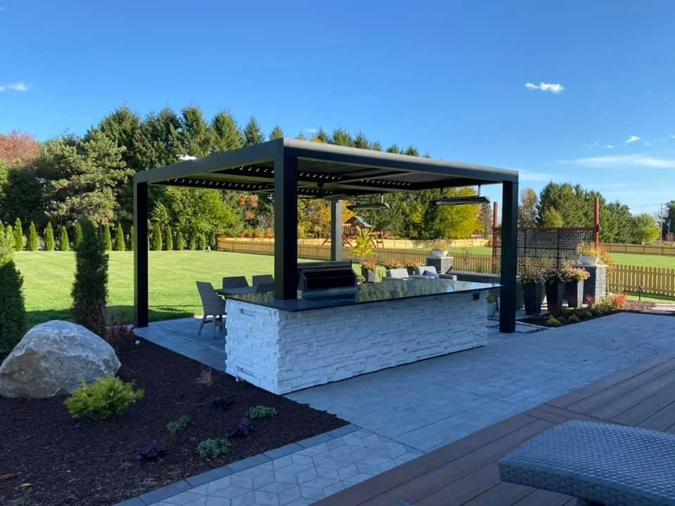 pergola builder