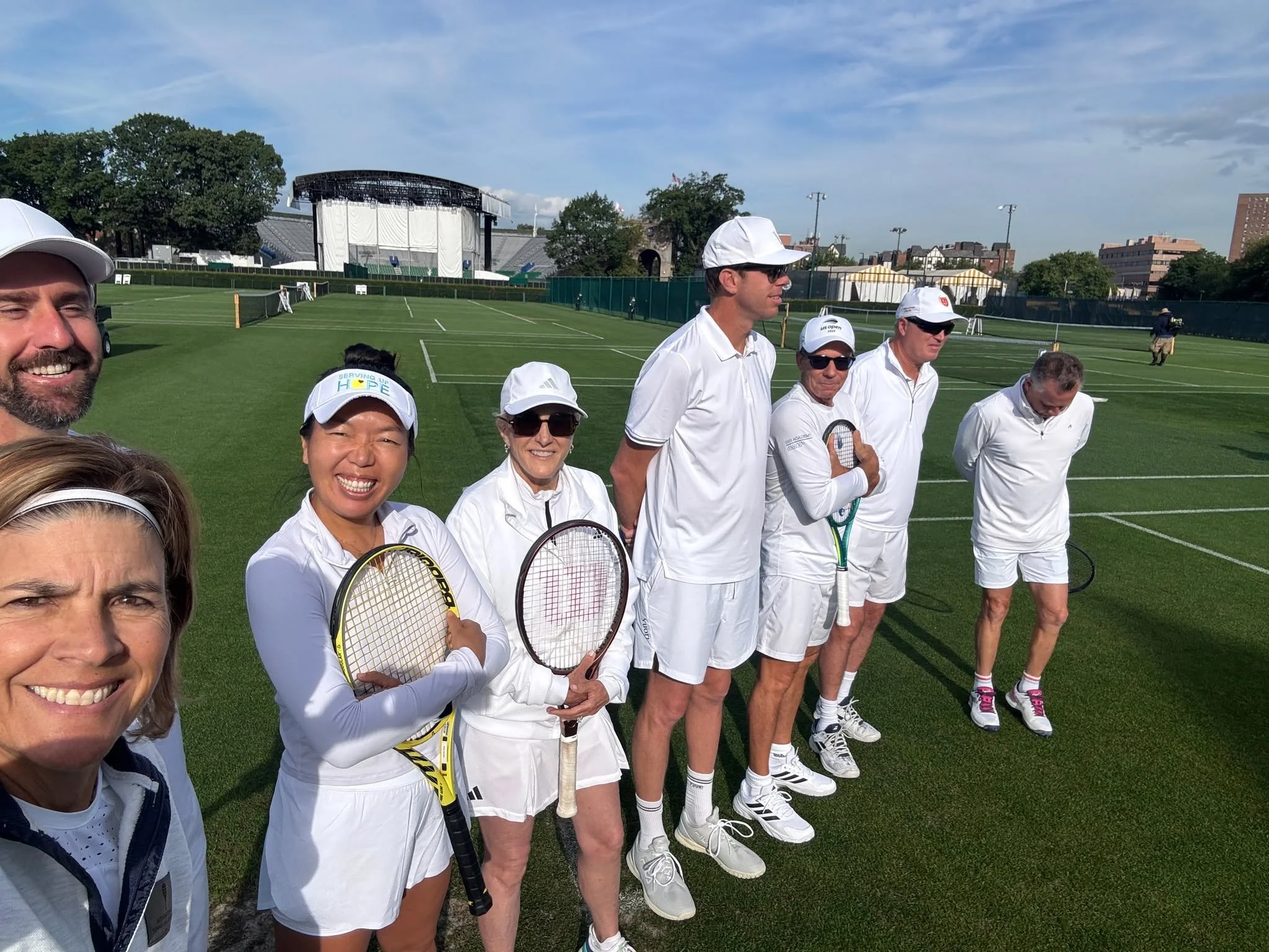 Serving Up Hope’s founder, Vania King, recently joined tennis legends Gigi Fernández, Tracy Austin, Sam Querrey, Rick Leach, Stevie Johnson and more at a special US Open clinic hosted by George Gatch, CEO of J.P. Morgan Asset Management.