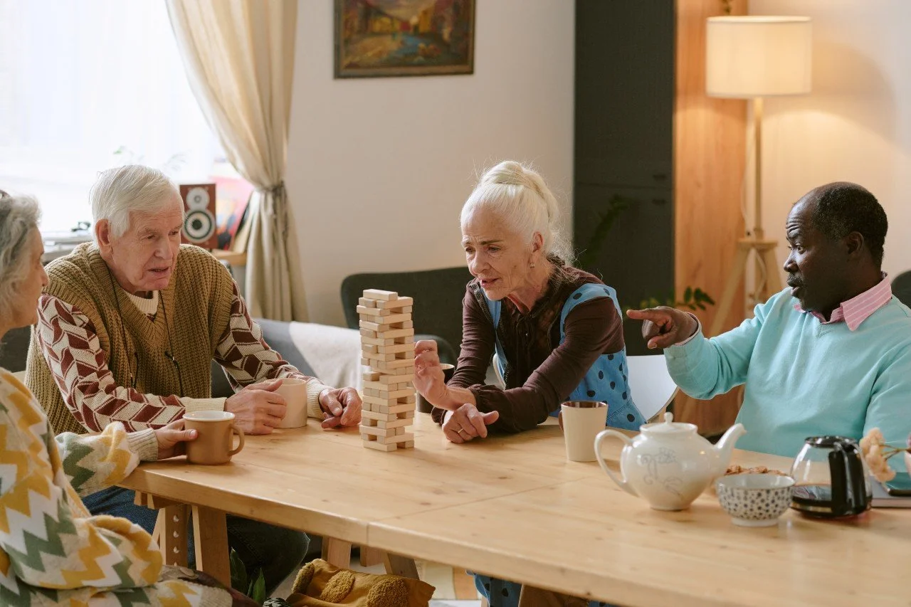 assisted-living-vs-home-care