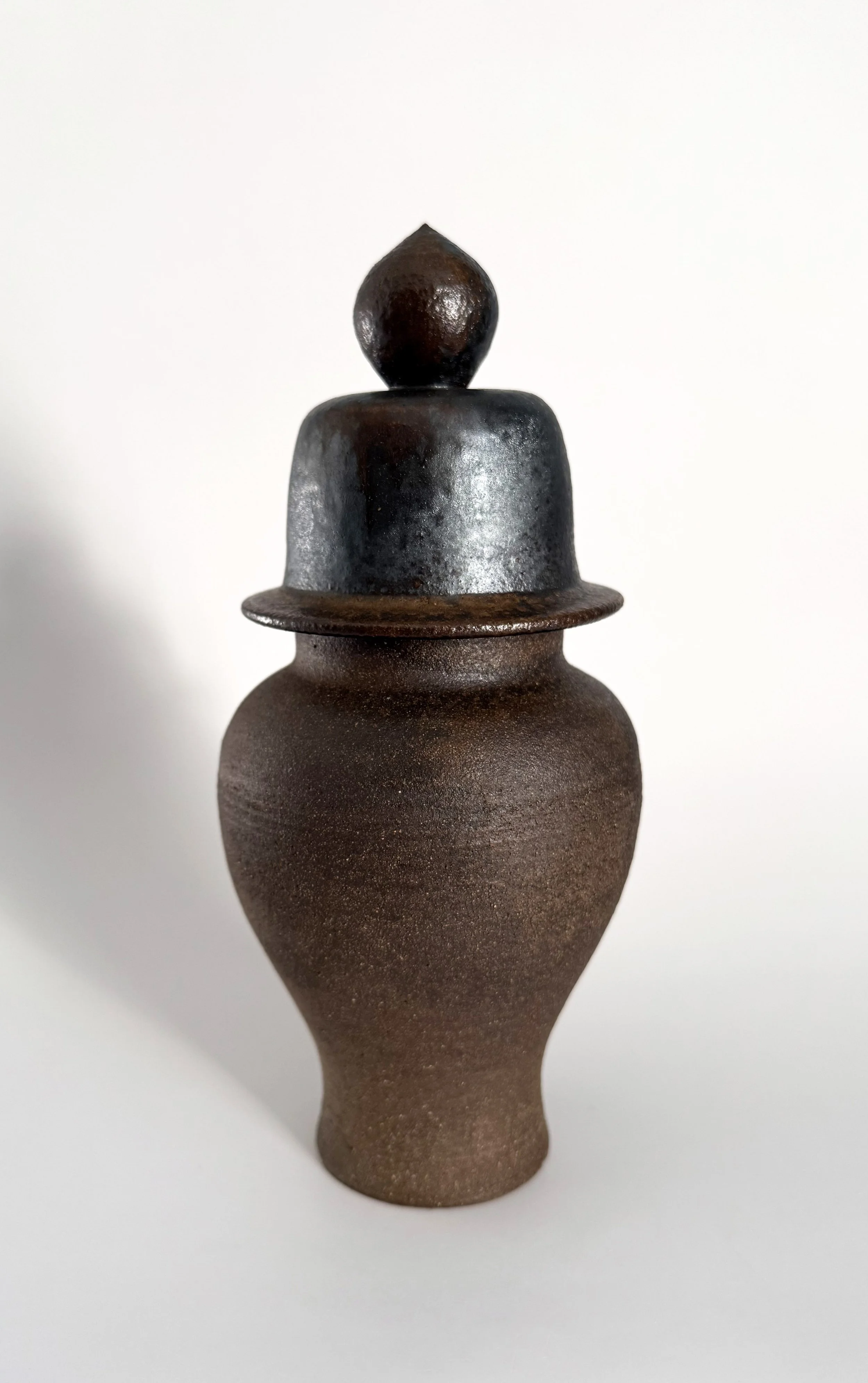 BrownUrn1.jpg