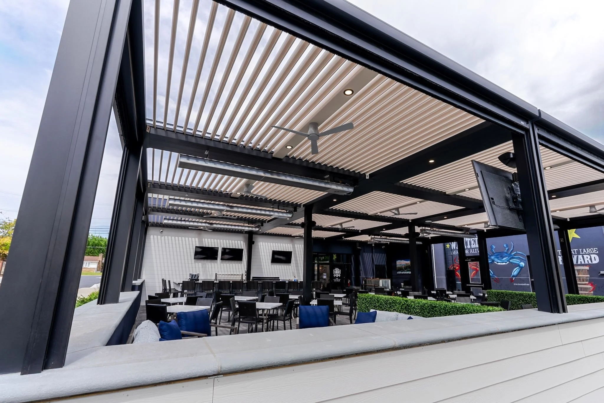 39-web-or-mls-Conrads 39.jpg