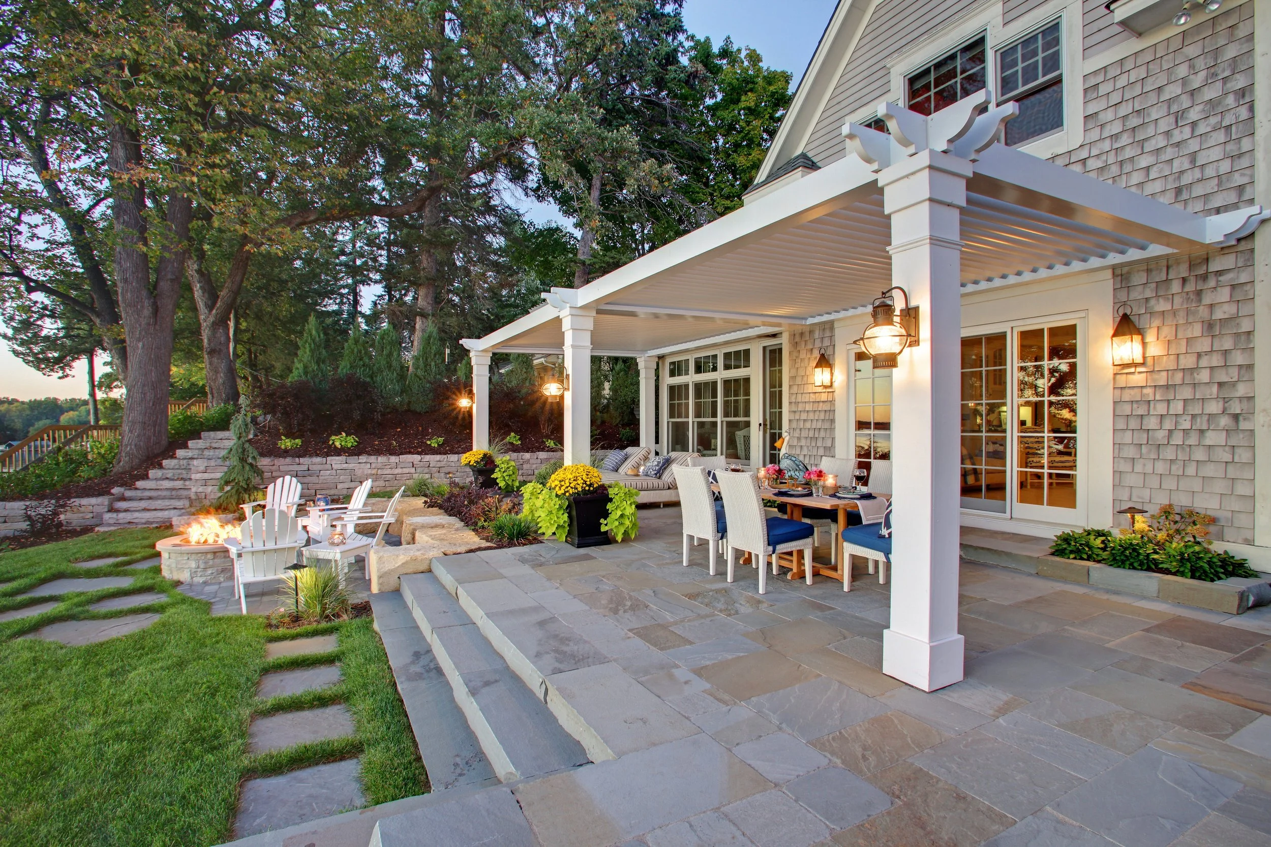 Moms Landscaping (5).jpg