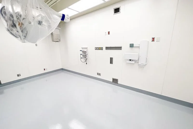 Hygienic wall cladding in a Kent-based operating theatre for the NHS