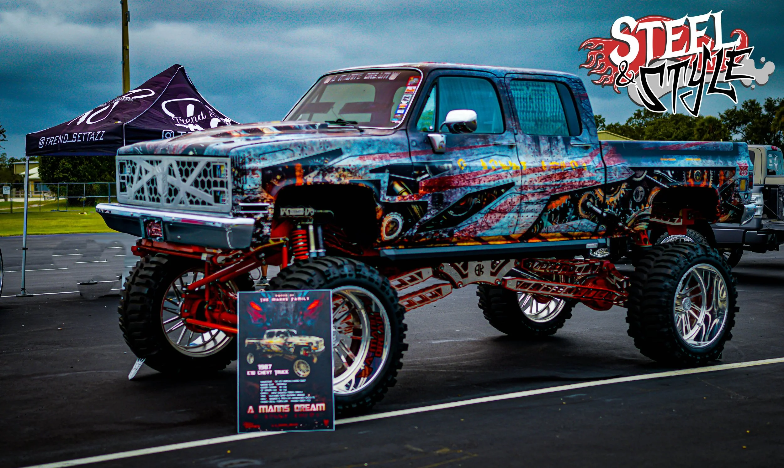 Lifted Transformers Truck at Slamfest October 2025-1.JPG