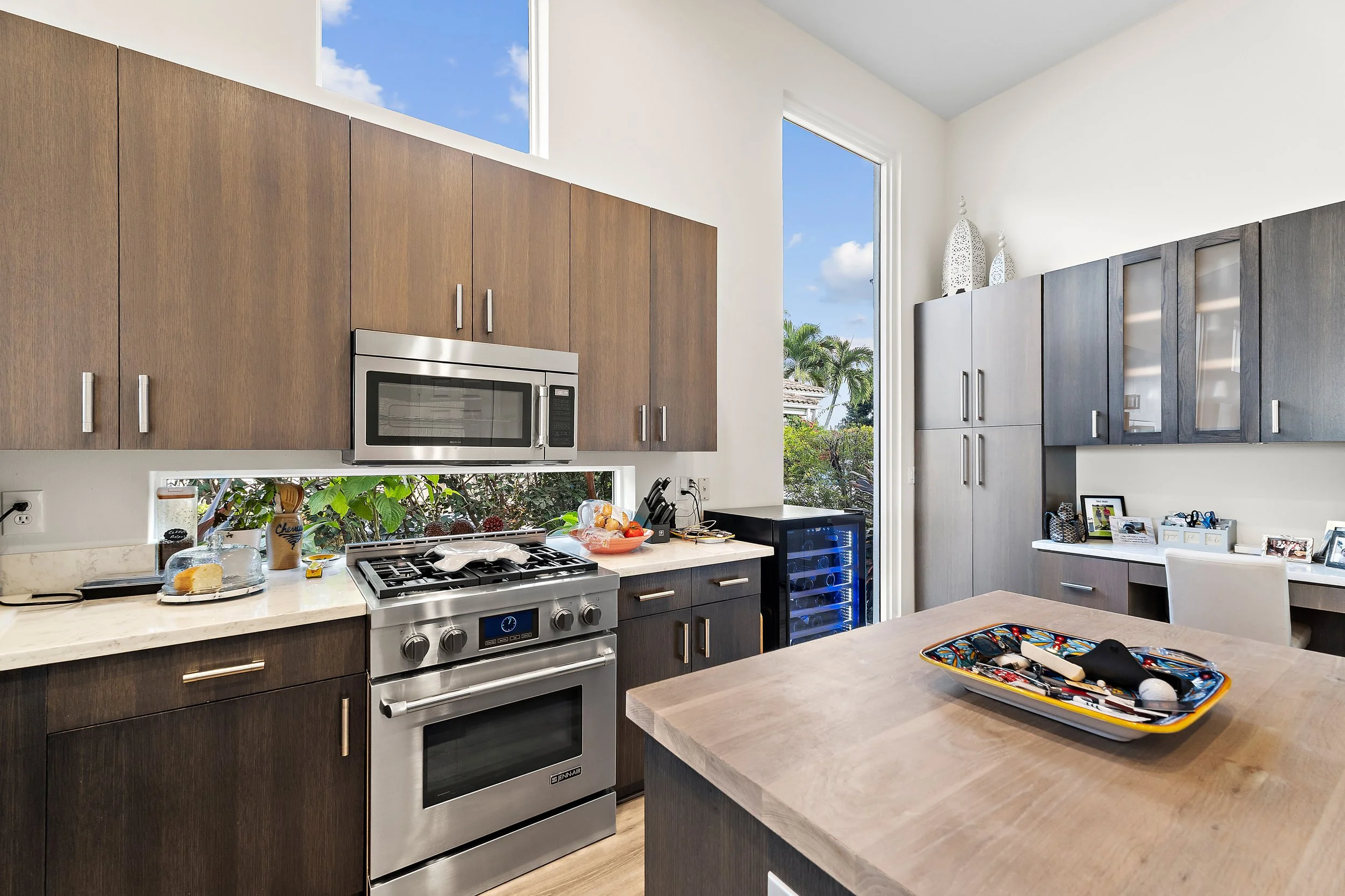 018-281IsleWay-PalmBeachGardens-FL-33418-FULL.jpg