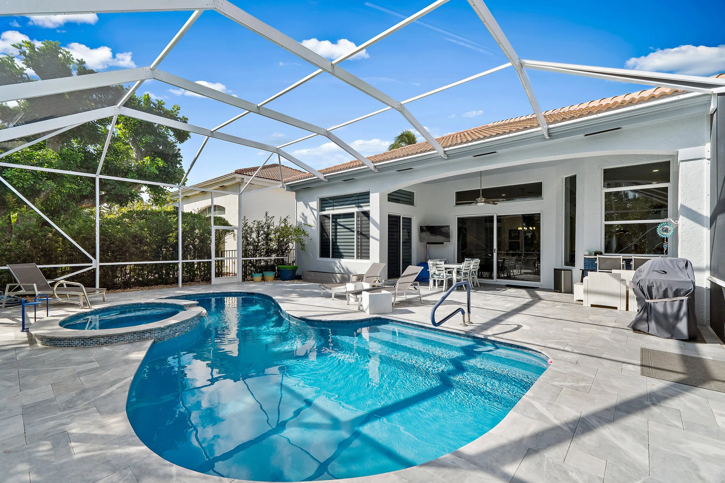 026-120IsleDrive-PalmBeachGardens-FL-33418-FULL.jpg