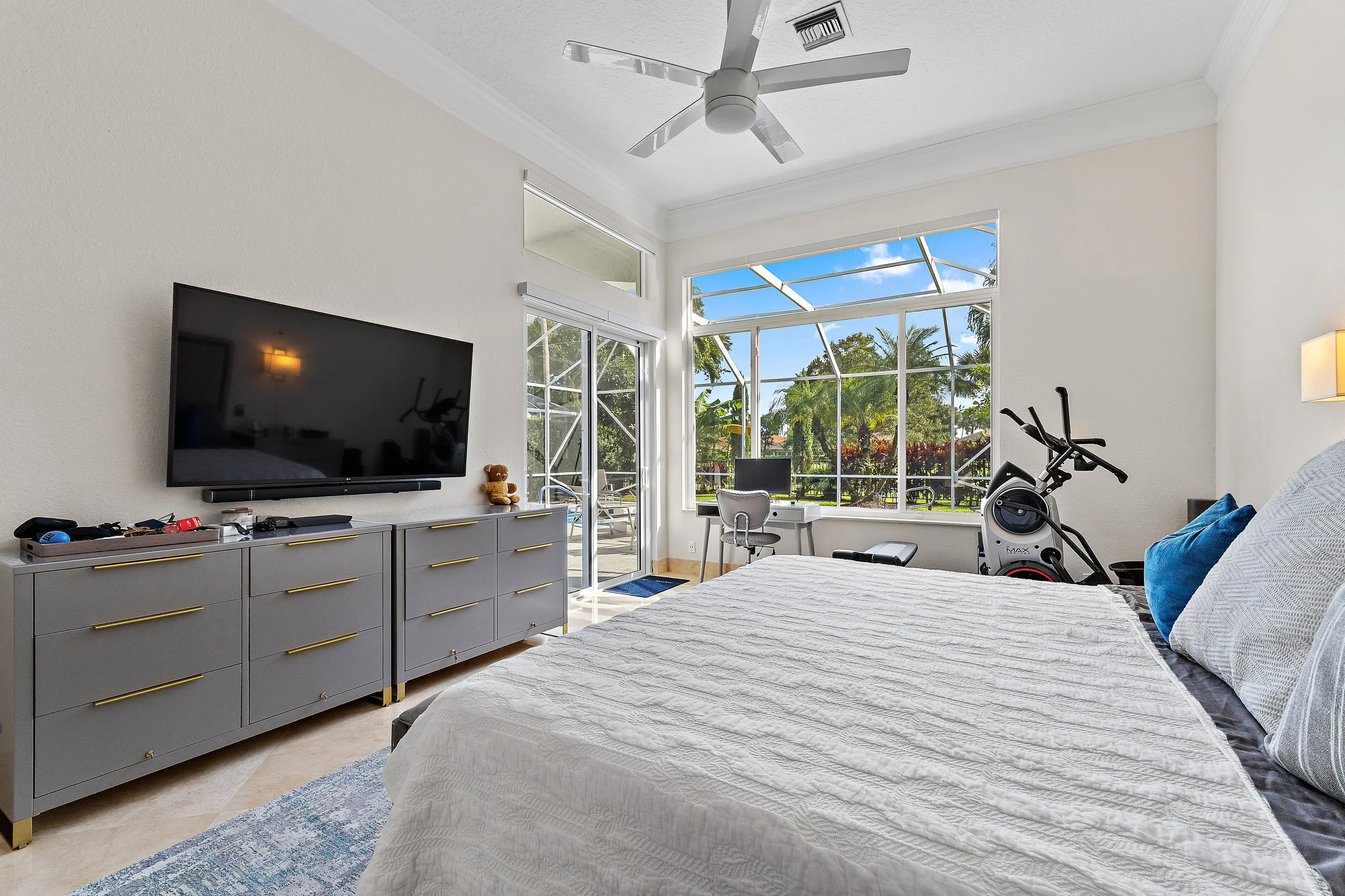020-120IsleDrive-PalmBeachGardens-FL-33418-FULL.jpg