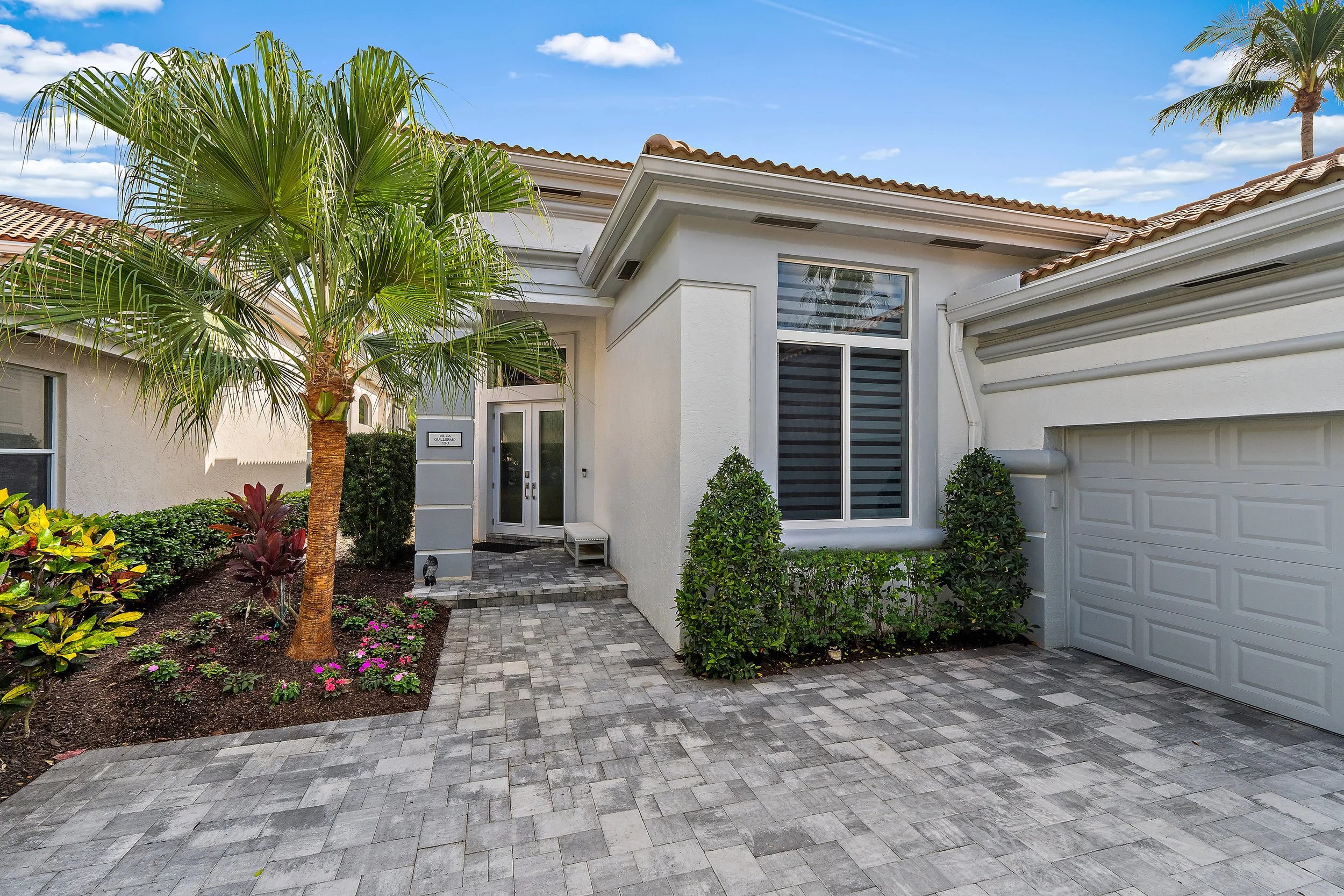 002-120IsleDrive-PalmBeachGardens-FL-33418-FULL.jpg