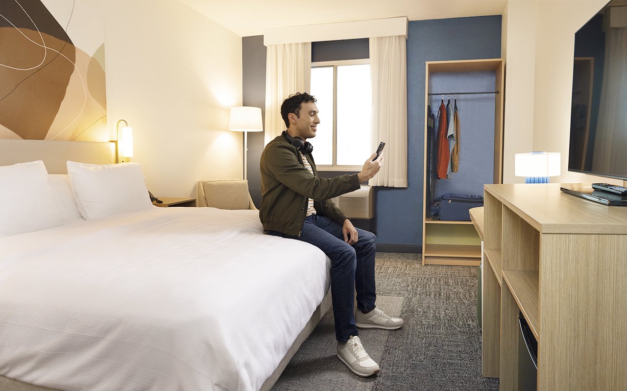 230714_hiltonhotels_02 copy.jpg