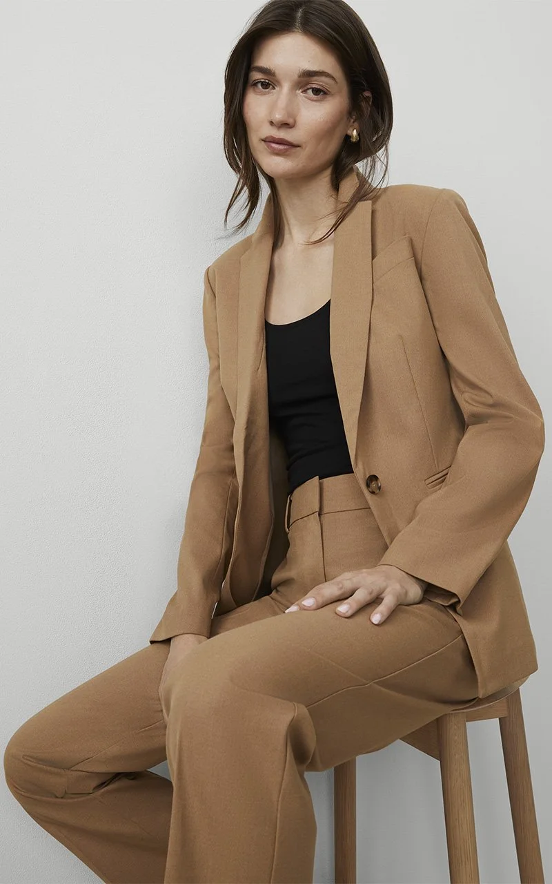 20241119_anntaylor_25.jpg