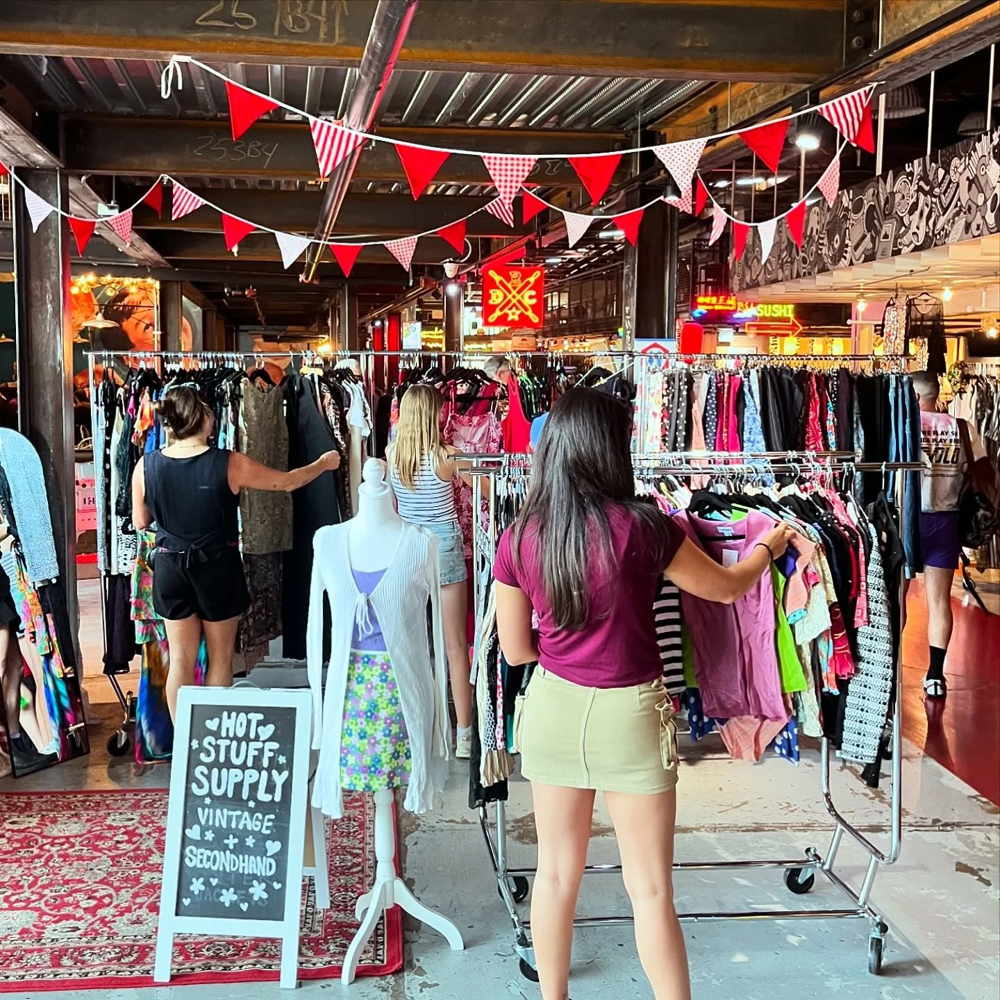Old School Cool Vintage Market