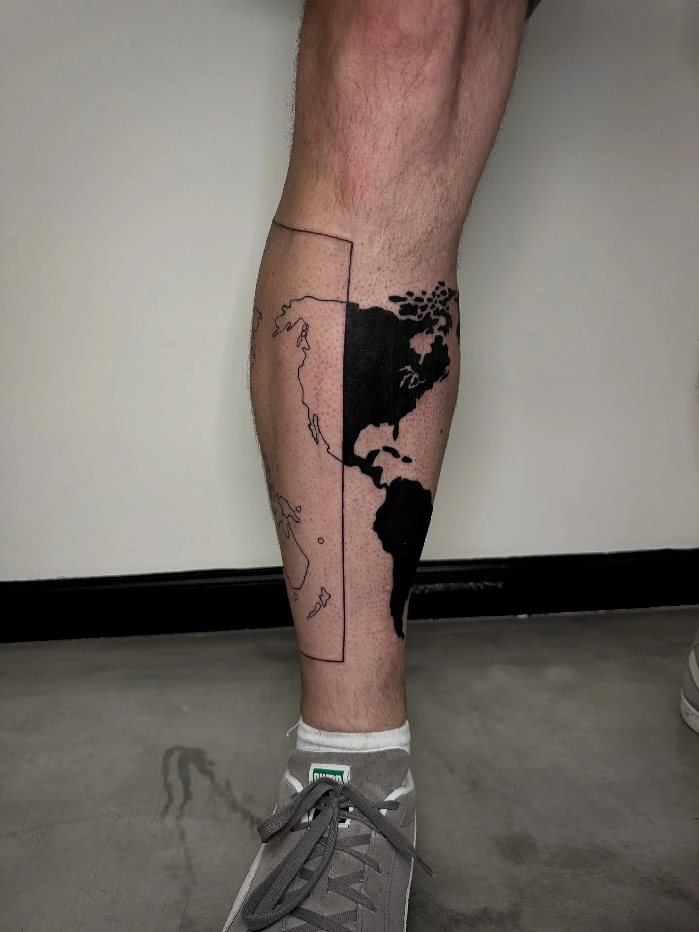 2nd session on this half black out tattoo! 🌎