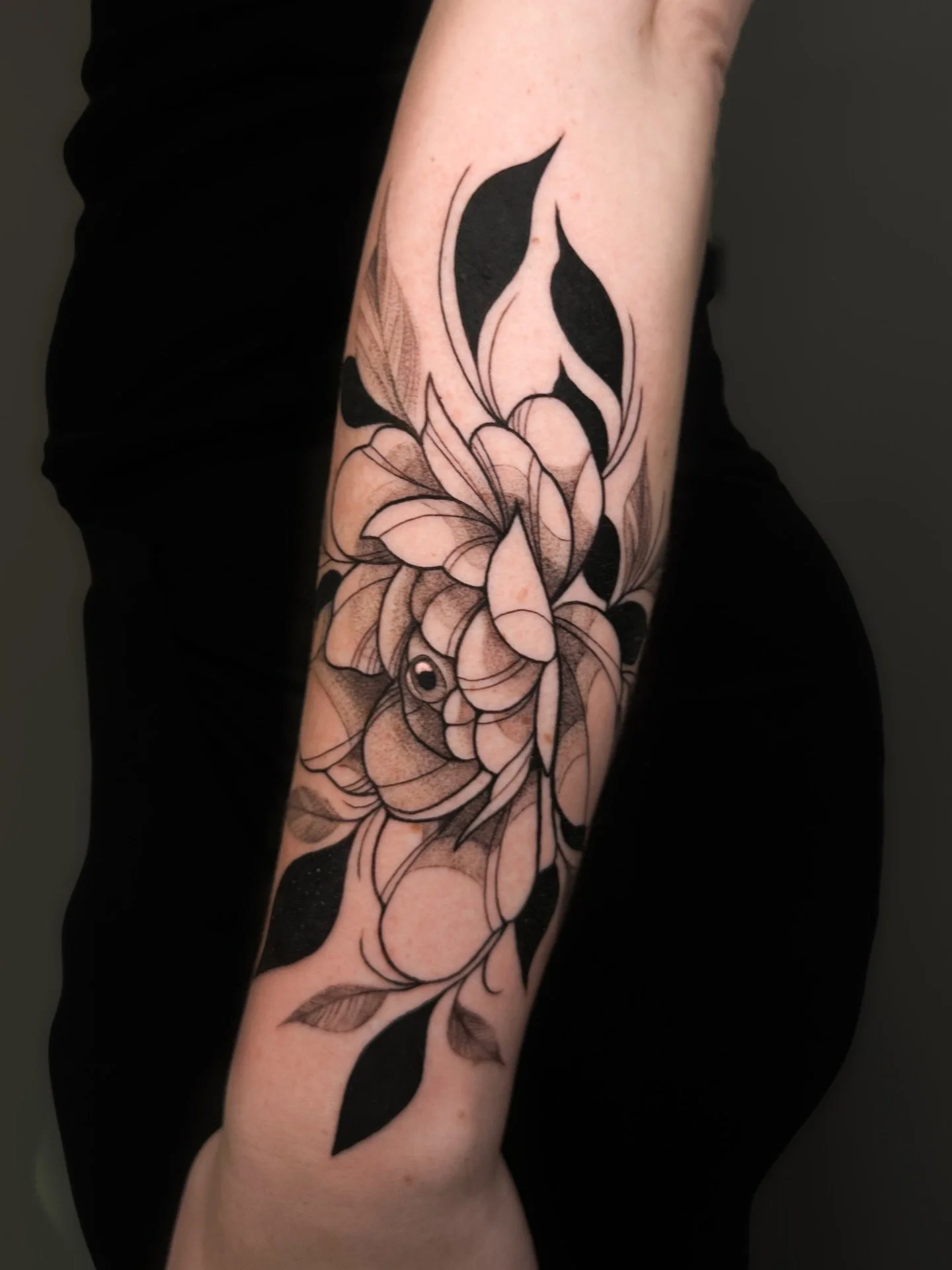 Beginning of a floral tattoo sleeve. ❤️