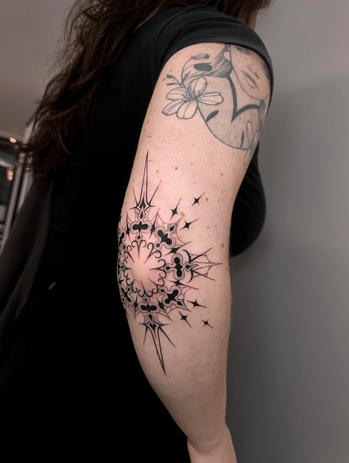 Elbow addition, gothic ornamentals