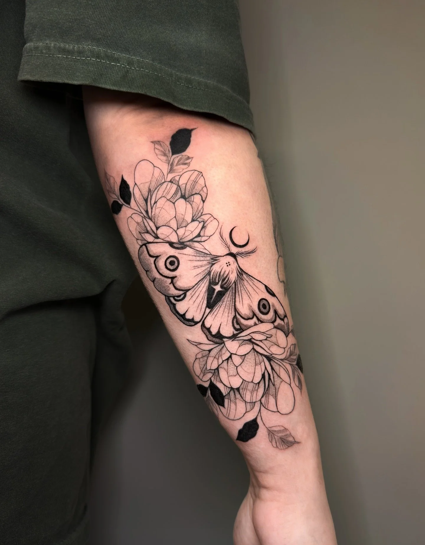 Moth and flower tattoo 💜✨