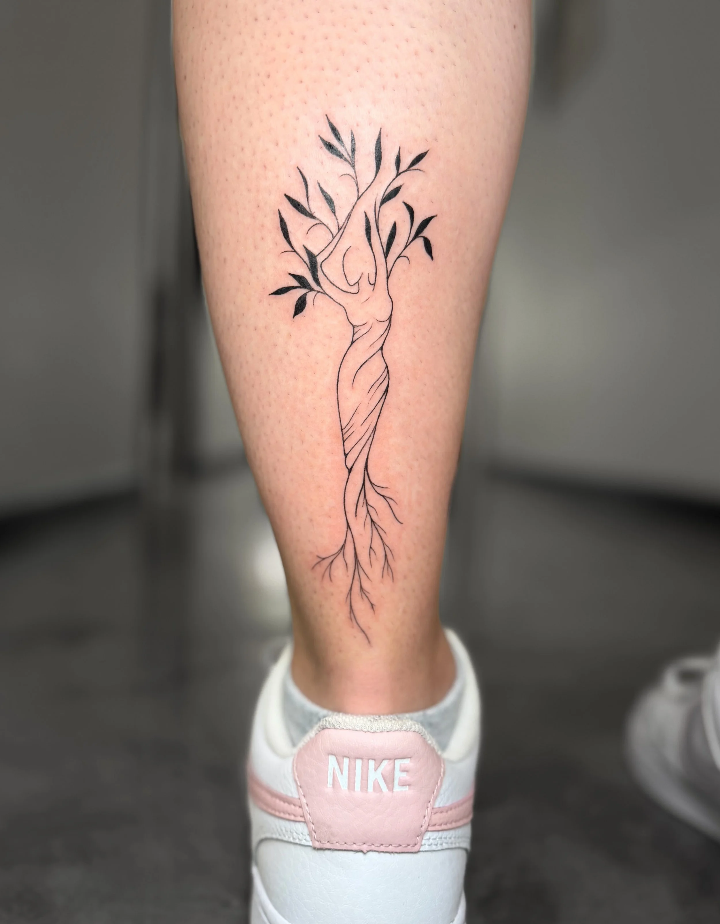 Minimal Mother Earth tattoo 🌍