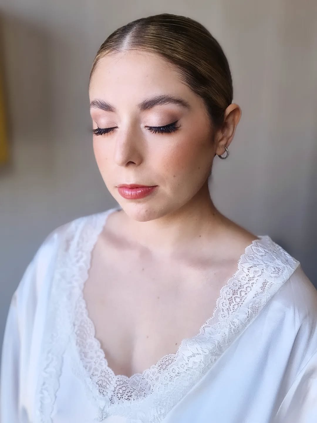 Beautiful bride in Paris #makeupinparis