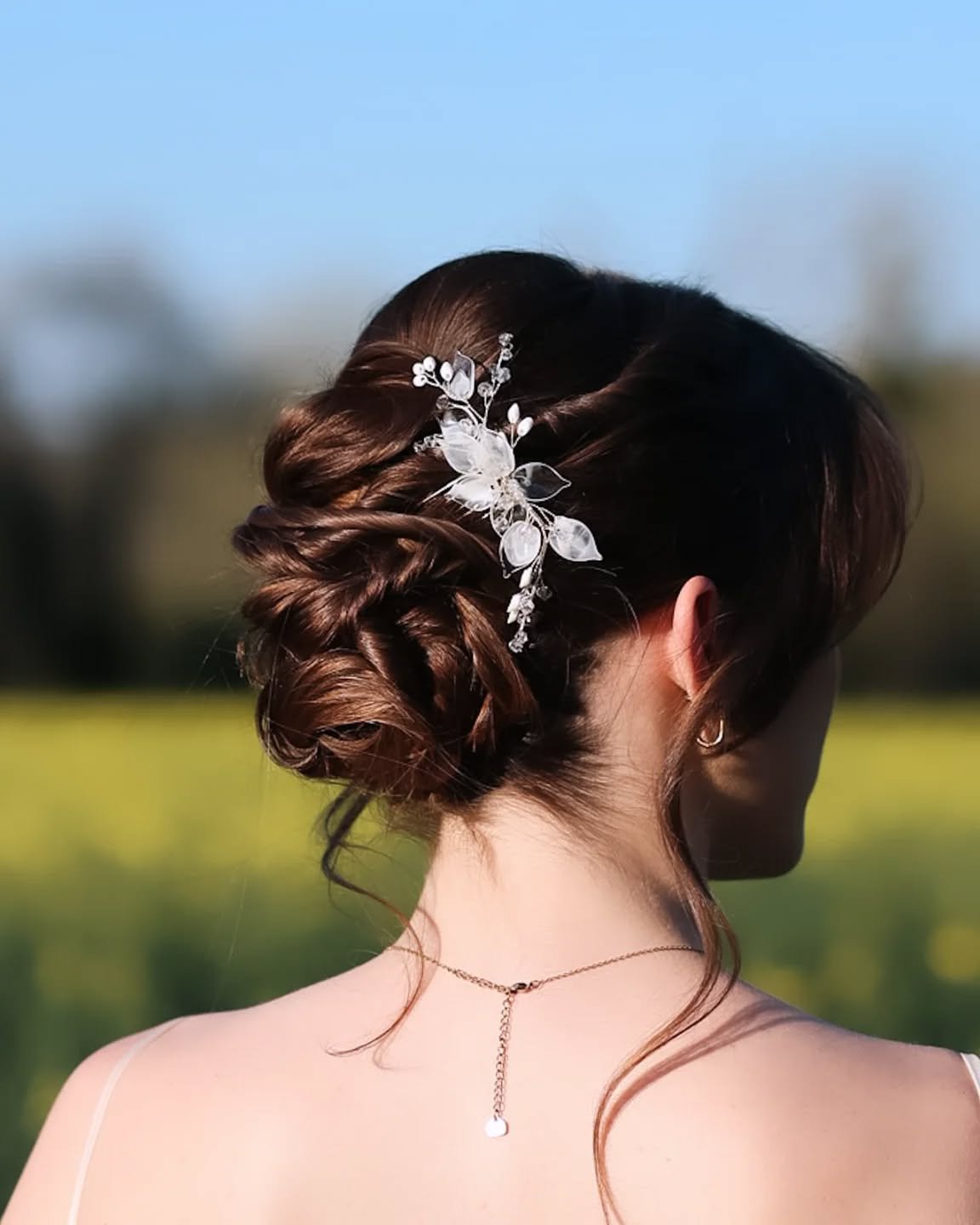 Bride Hair and makeup #paris #france #makeupartist # maquilleuse #hairstyle #coiffeur #marriage #weeding 
Photo by @alejarilloo