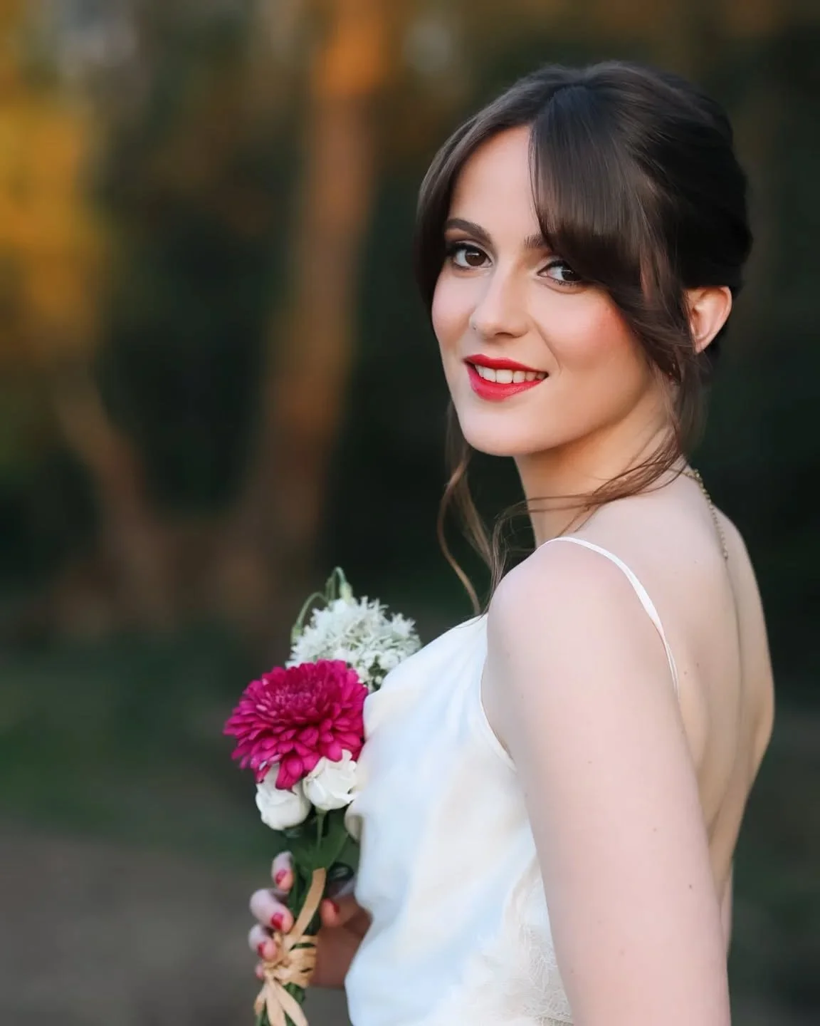 Bride Hair and makeup #paris #france #makeupartist # maquilleuse #hairstyle #coiffeur #marriage #weeding 
Photo by @alejarilloo