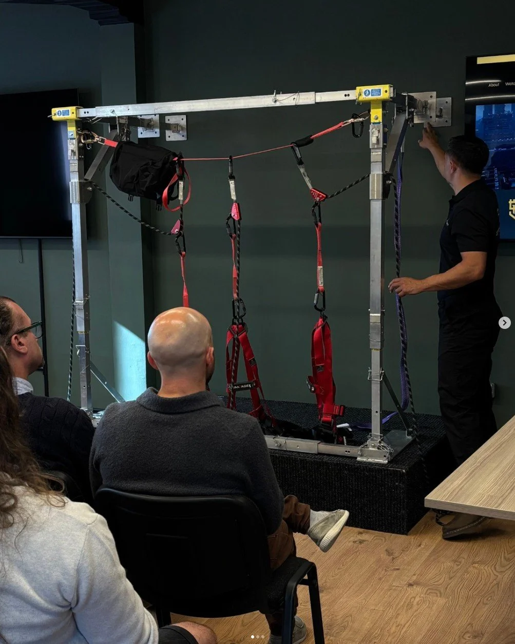 high-rise-glazing-internal-access