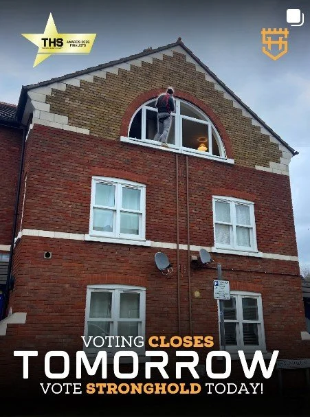 Another window replacement without scaffold - using Stronghold