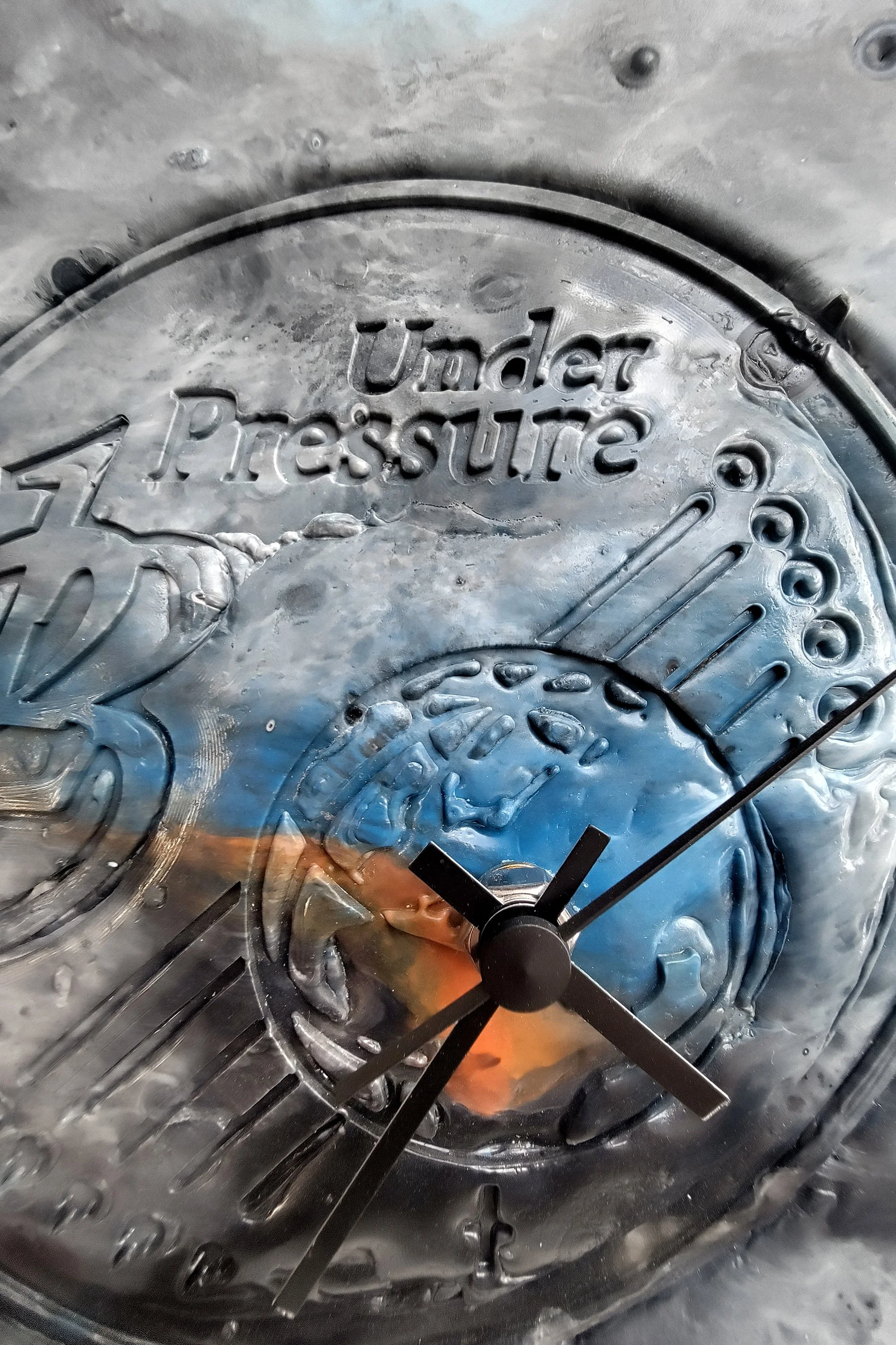 GotlandGarbage_clock3close.jpg