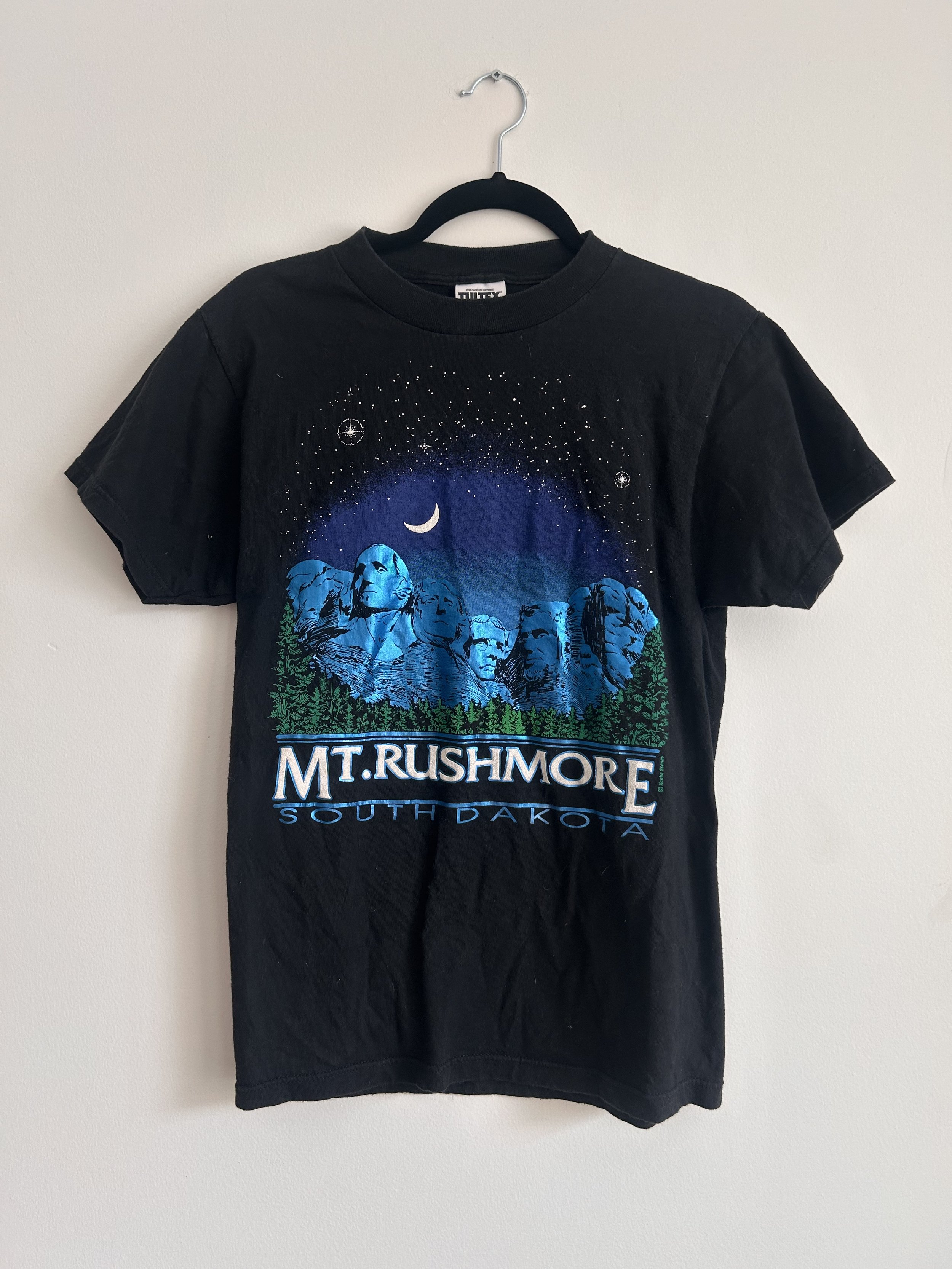 Mt. Rushmore Graphic T-Shirt