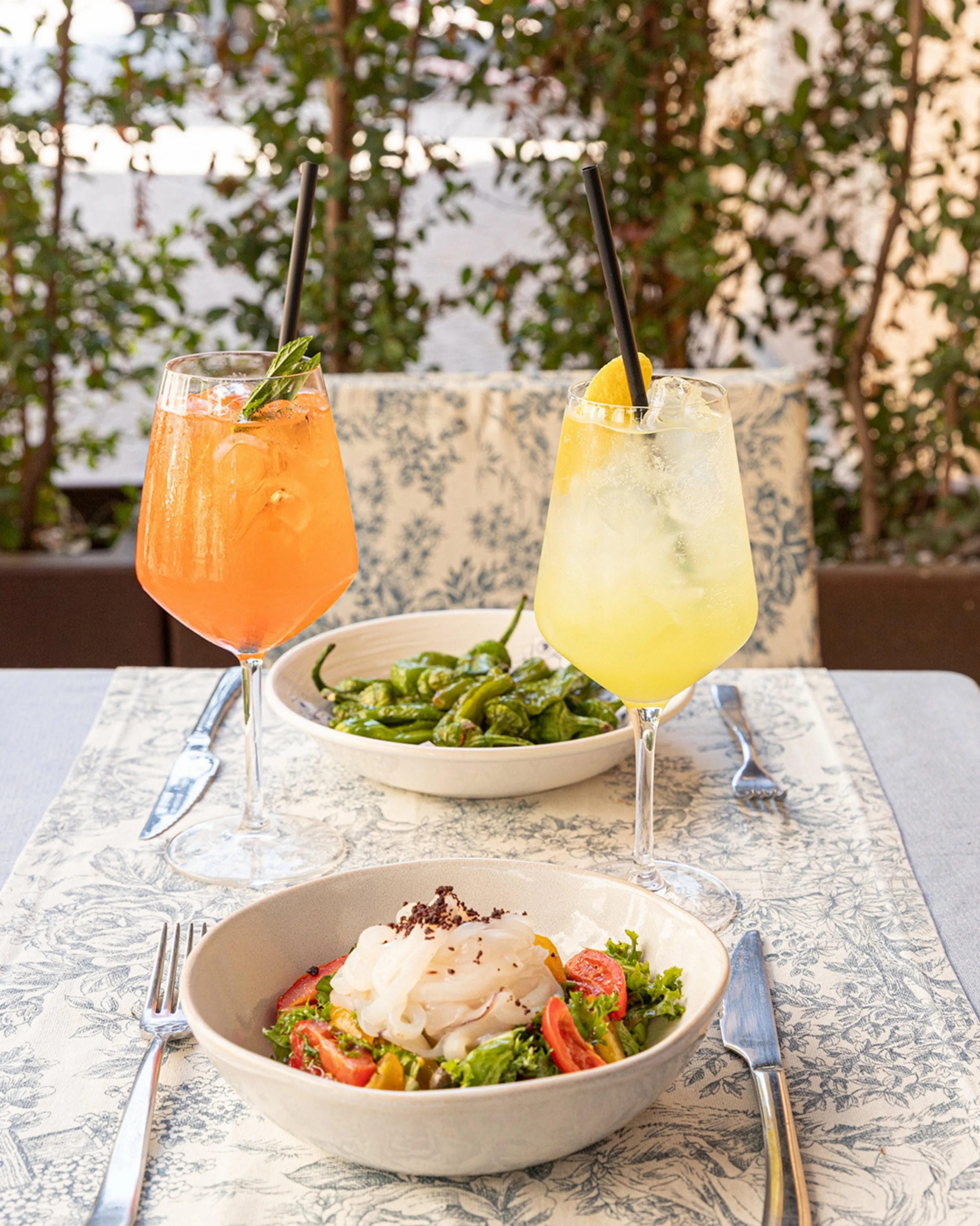 There&rsquo;s still plenty of sunshine for an al fresco lunch at Giulia&rsquo;s 🌞✨

📍 Via Sacra 40, Pompei, 80045
🍽️ Book via the link in bio
📞 (+39) 081 278 3640