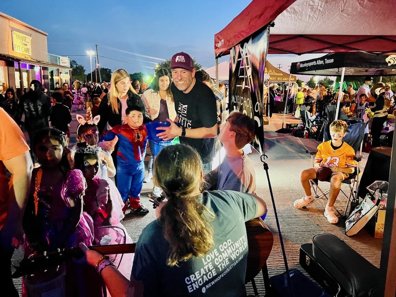 Boo on Ballard - 4.jpeg